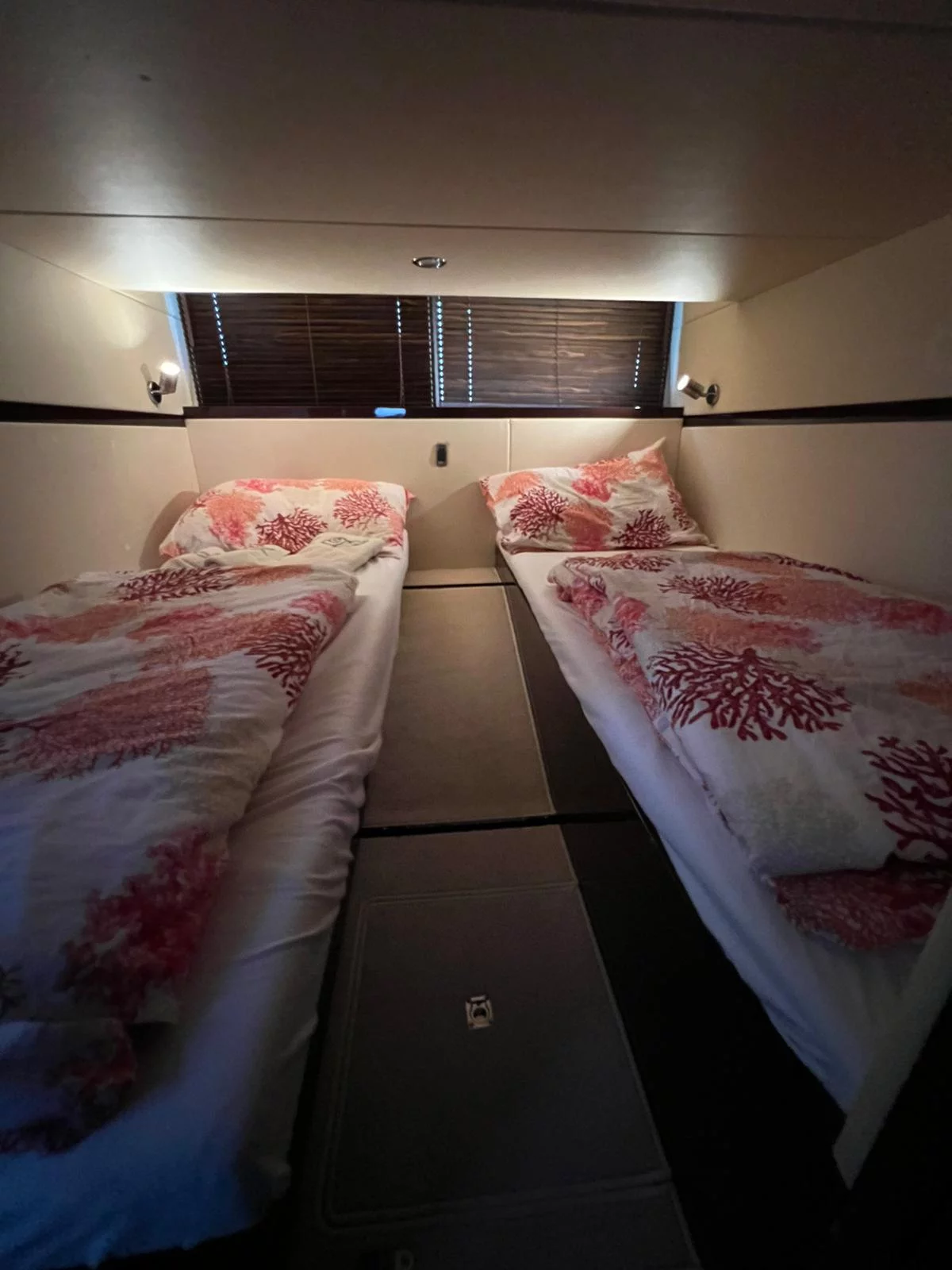 Galeon 385 HTS (Manoli)  - 10