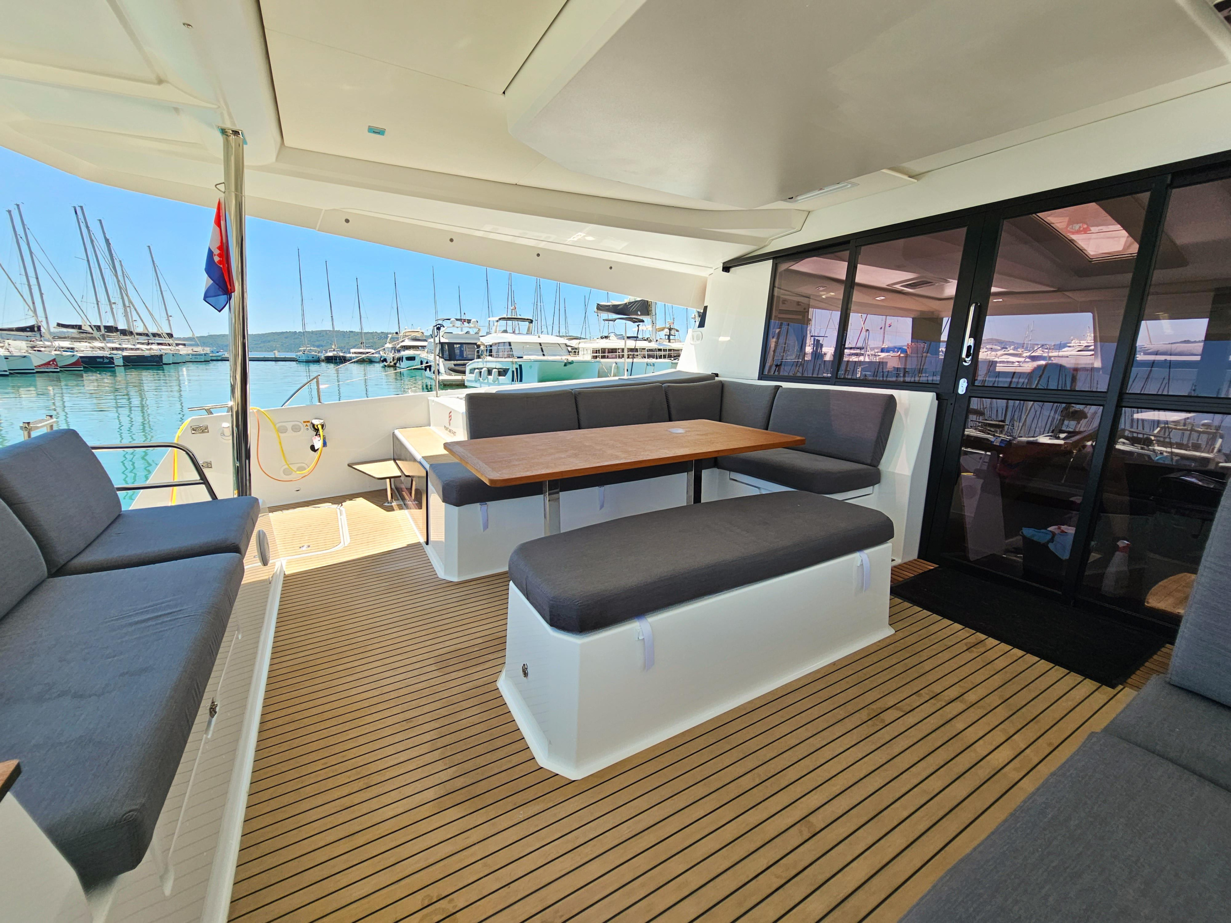 Photo #16 - Fountaine Pajot Elba 45 (Marina) in Trogir - 18639