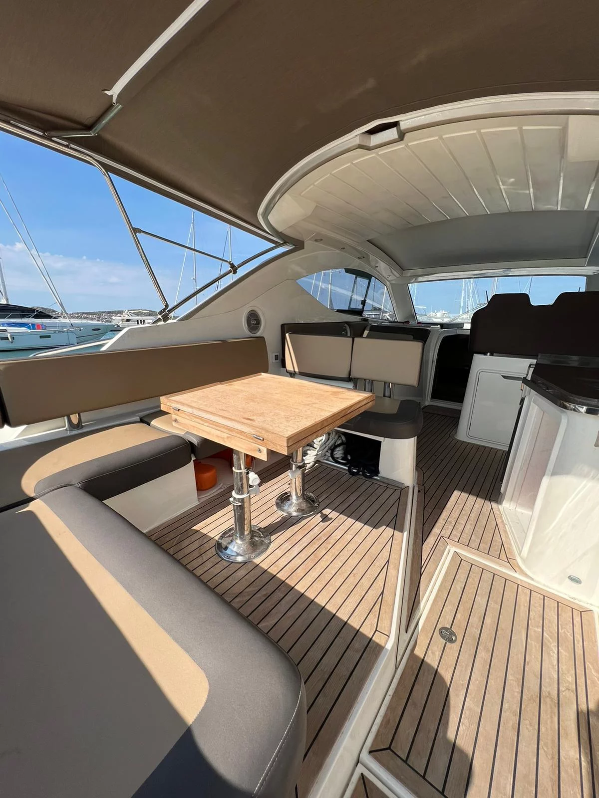 Galeon 385 HTS (Manoli)  - 17
