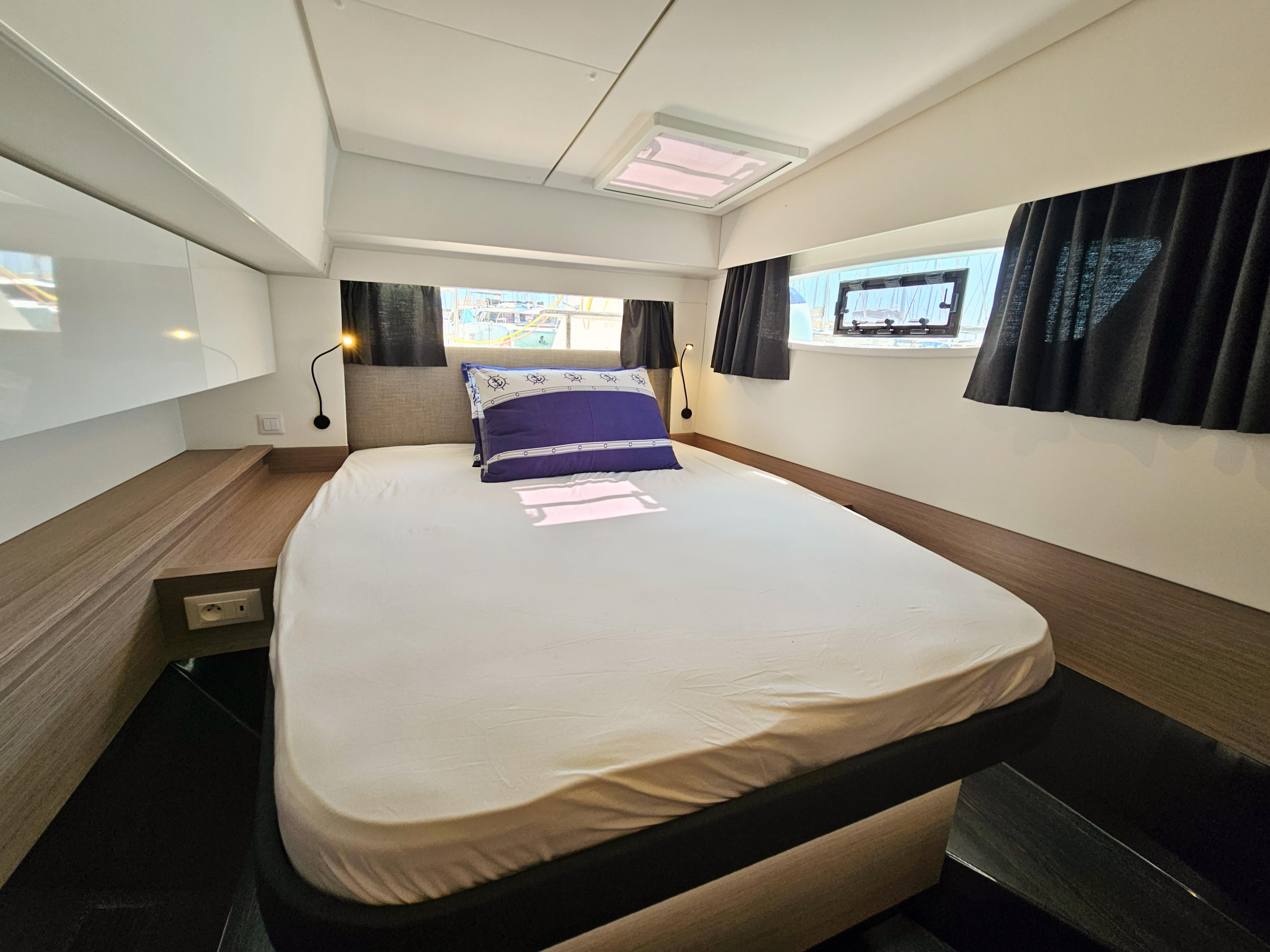 Photo #8 - Fountaine Pajot Elba 45 (Marina) in Trogir - 18639