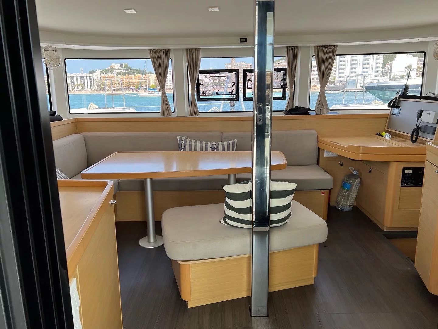 Lagoon 42 (Genista II)  - 9