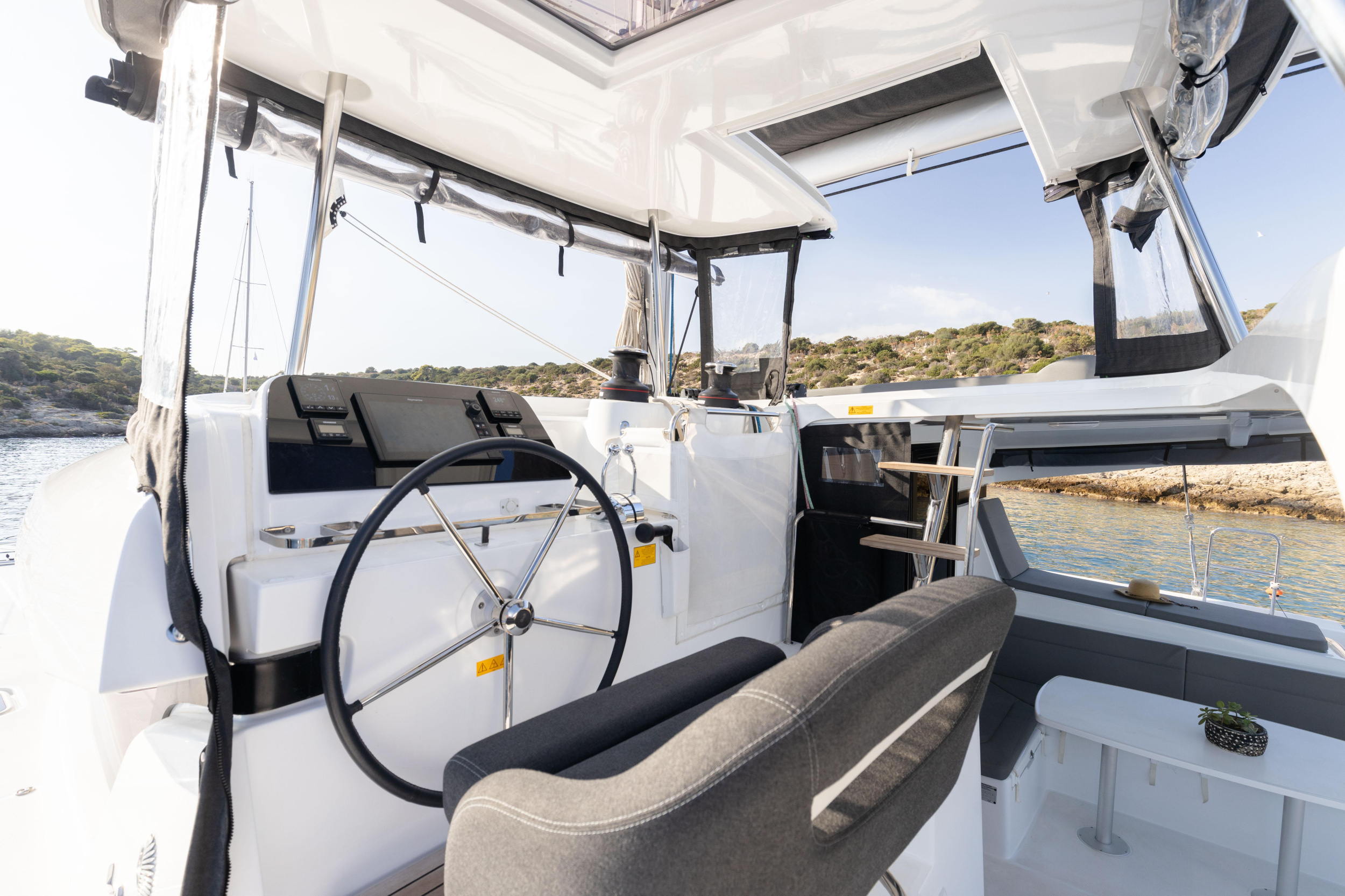 Photo #12 - Lagoon 42 (Utopia |, Gen, Watermaker, 12 pax) en Athènes - 18014