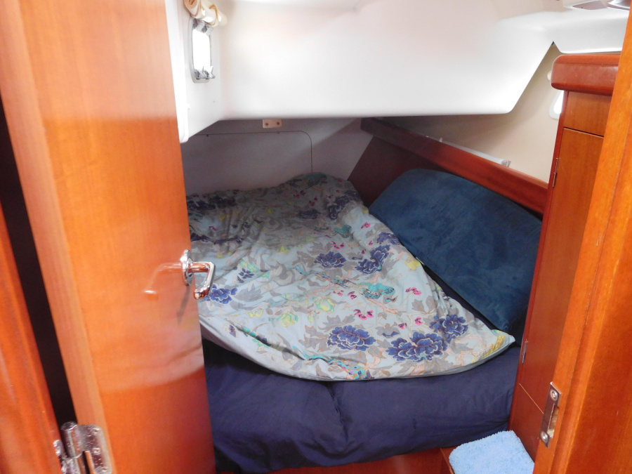 Photo #6 - Oceanis 393 Clipper (Holy Diver) en Poole - 20344