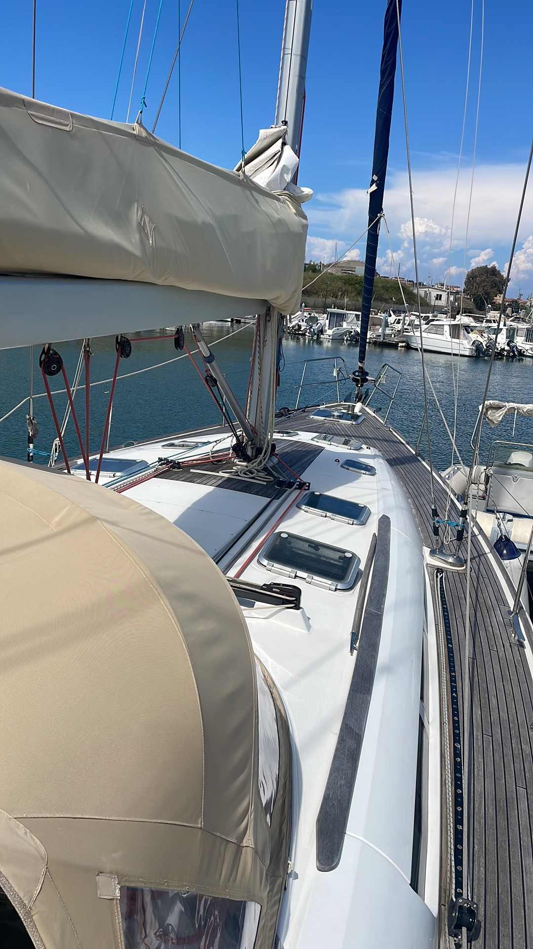 Photo #13 - Sun Odyssey 49 Performance (Vivanita) en Port Grimaud Sam - 20354