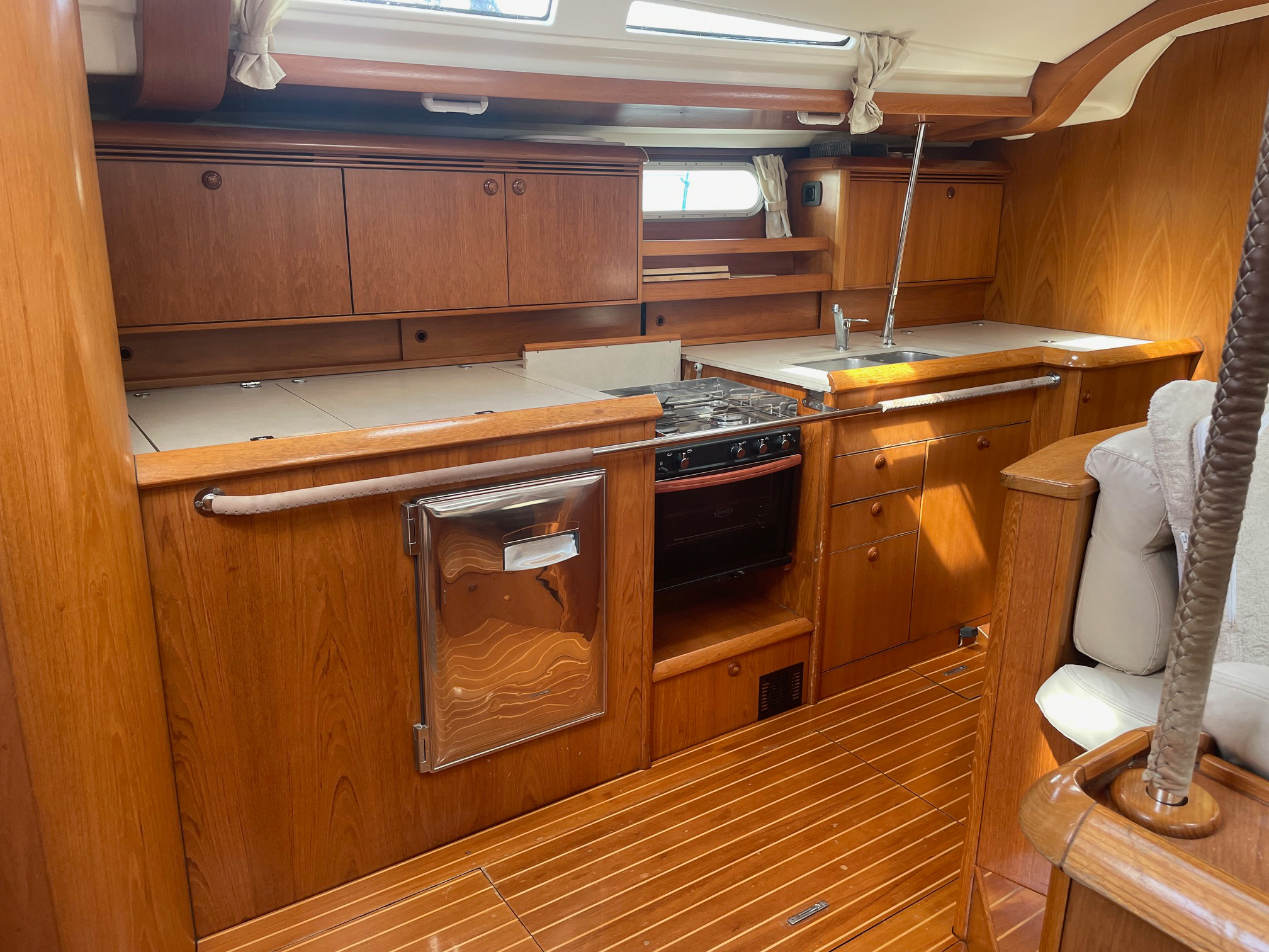 Photo #4 - Sun Odyssey 49 Performance (Vivanita) en Port Grimaud Sam - 20354