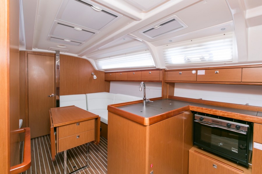 Photo #5 - Bavaria Cruiser 37 (ALANI) in Pula - 20373
