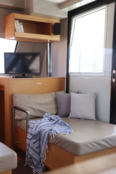 Photo #11 - Nautitech 46 Fly (Sithonia) in Athen - 20376