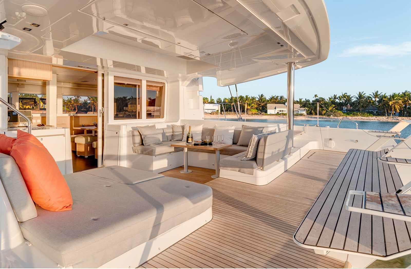 Photo #8 - Lagoon 52 - 6 Cabin (Queen of Hearts ( - - Refit 2022)) in Athen - 20372