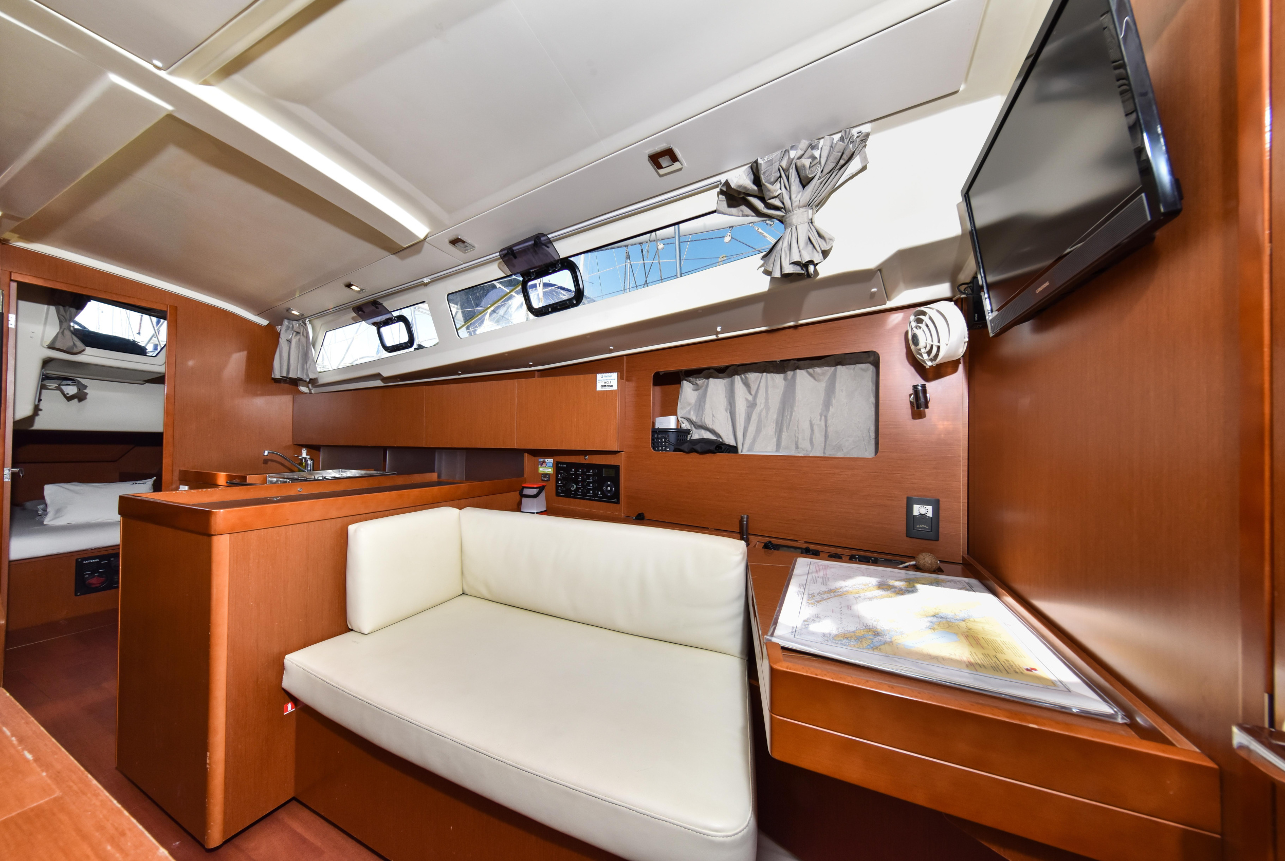 Photo #16 - Oceanis 41.1 (4Play) in Sukosan - 6774