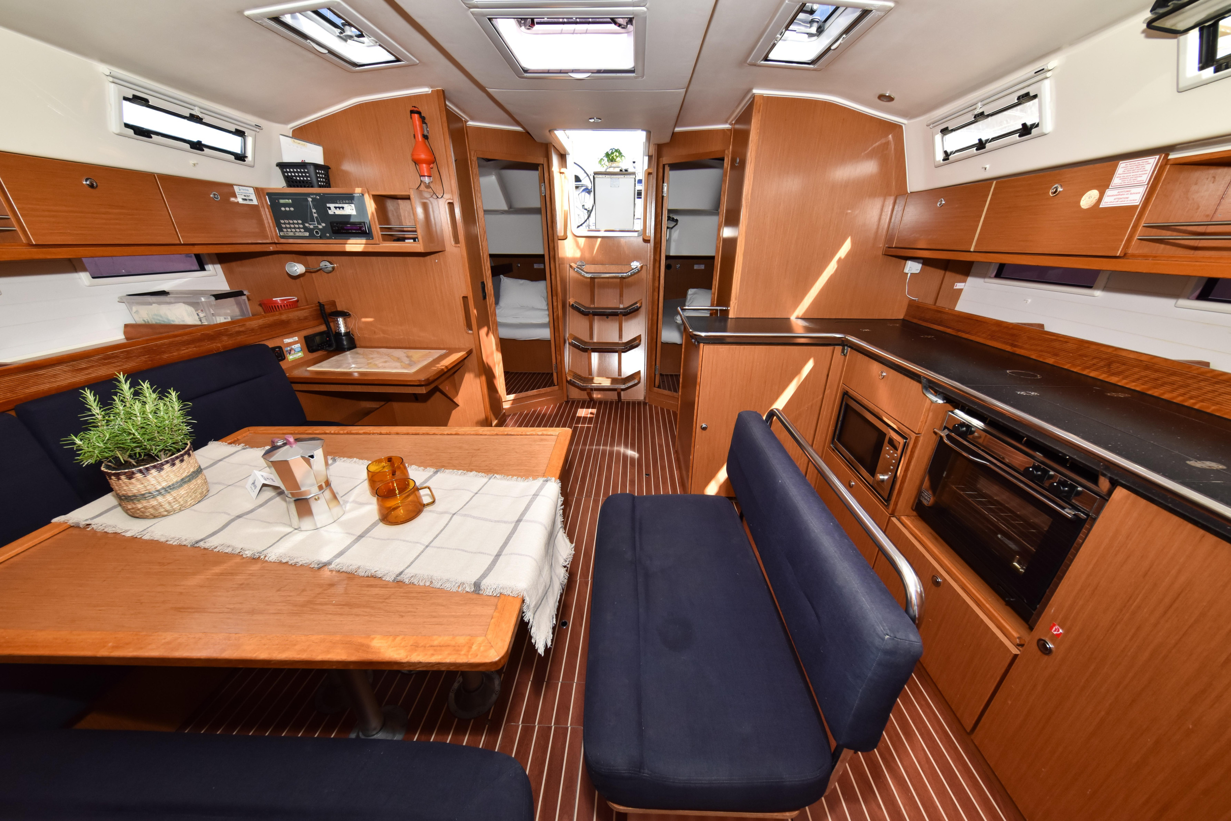 Photo #32 - Bavaria 45 Cruiser (Controvento) en Sukosan - 15661