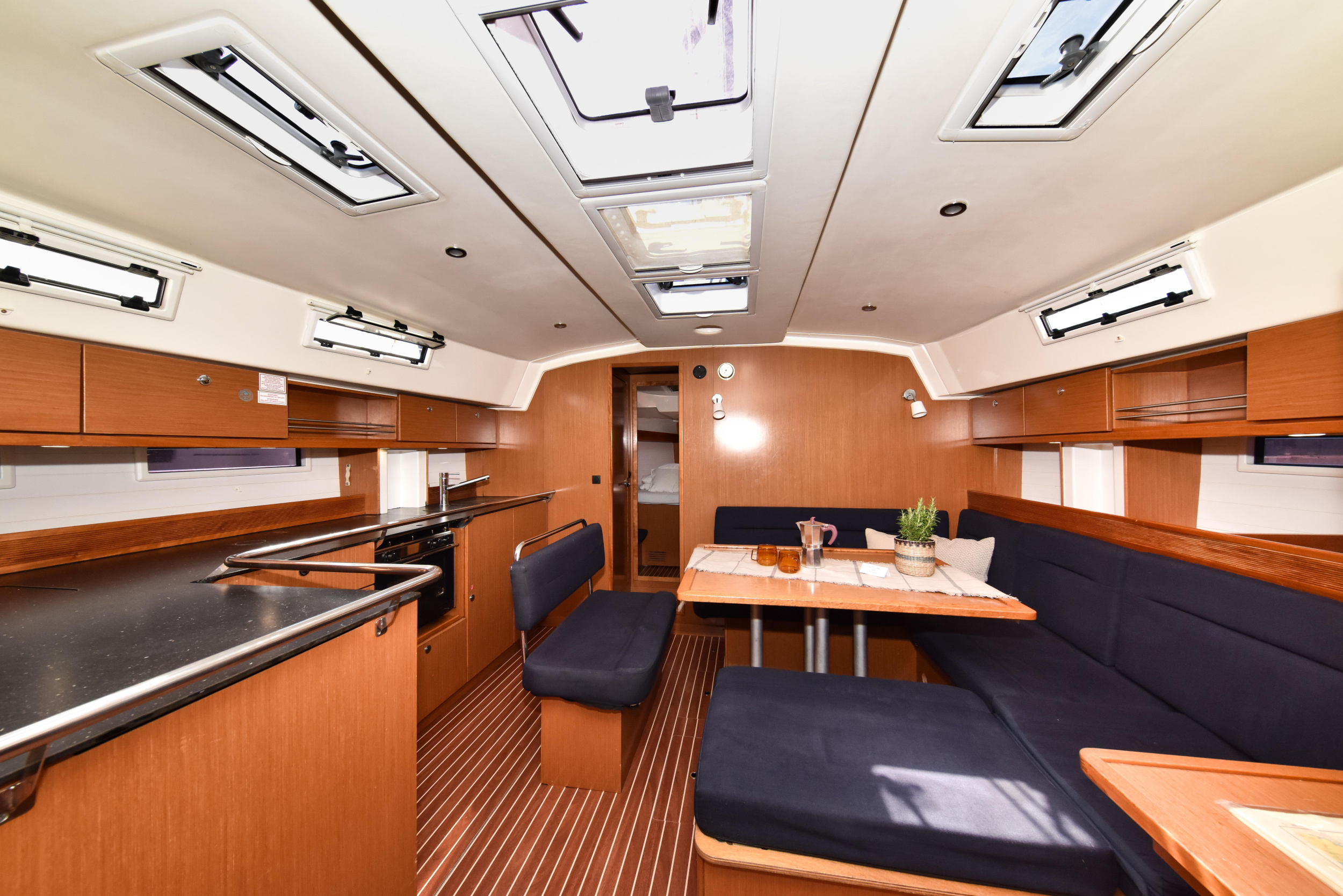 Photo #34 - Bavaria 45 Cruiser (Controvento) en Sukosan - 15661