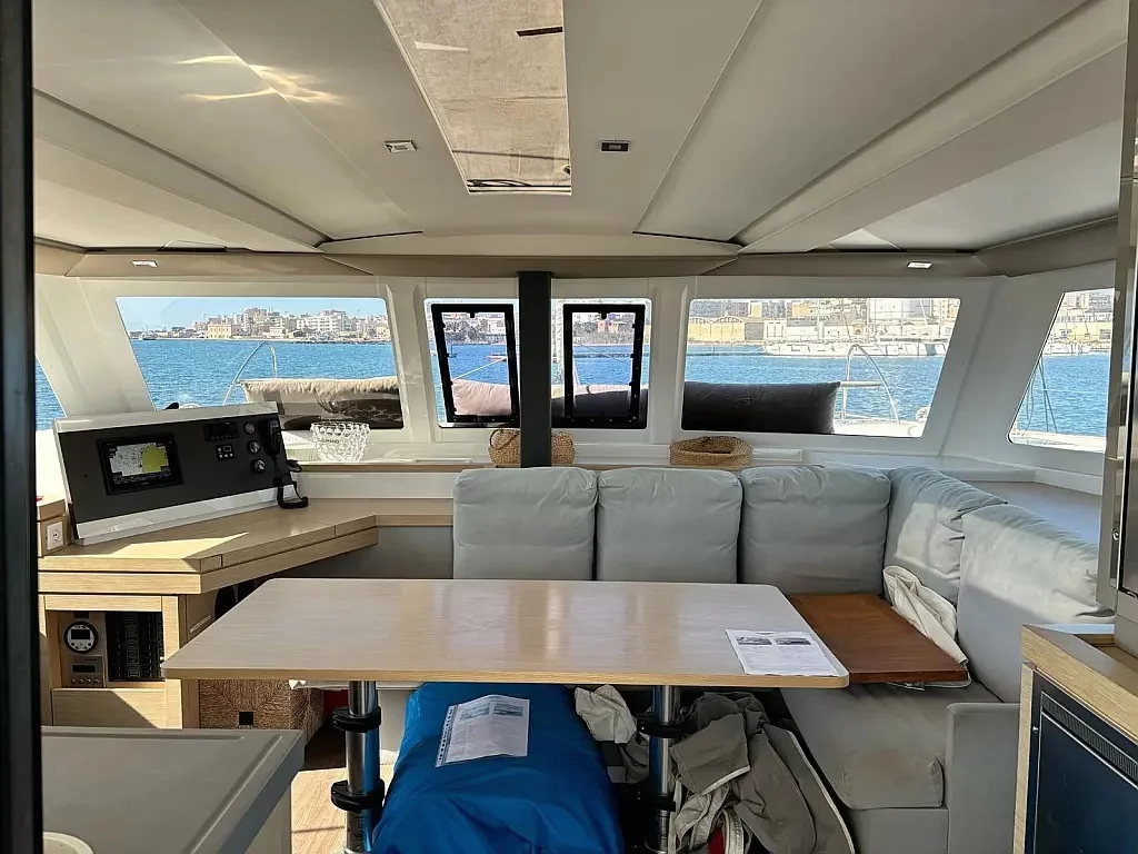 Lucia 40 (LIPARA) Interior image - 1