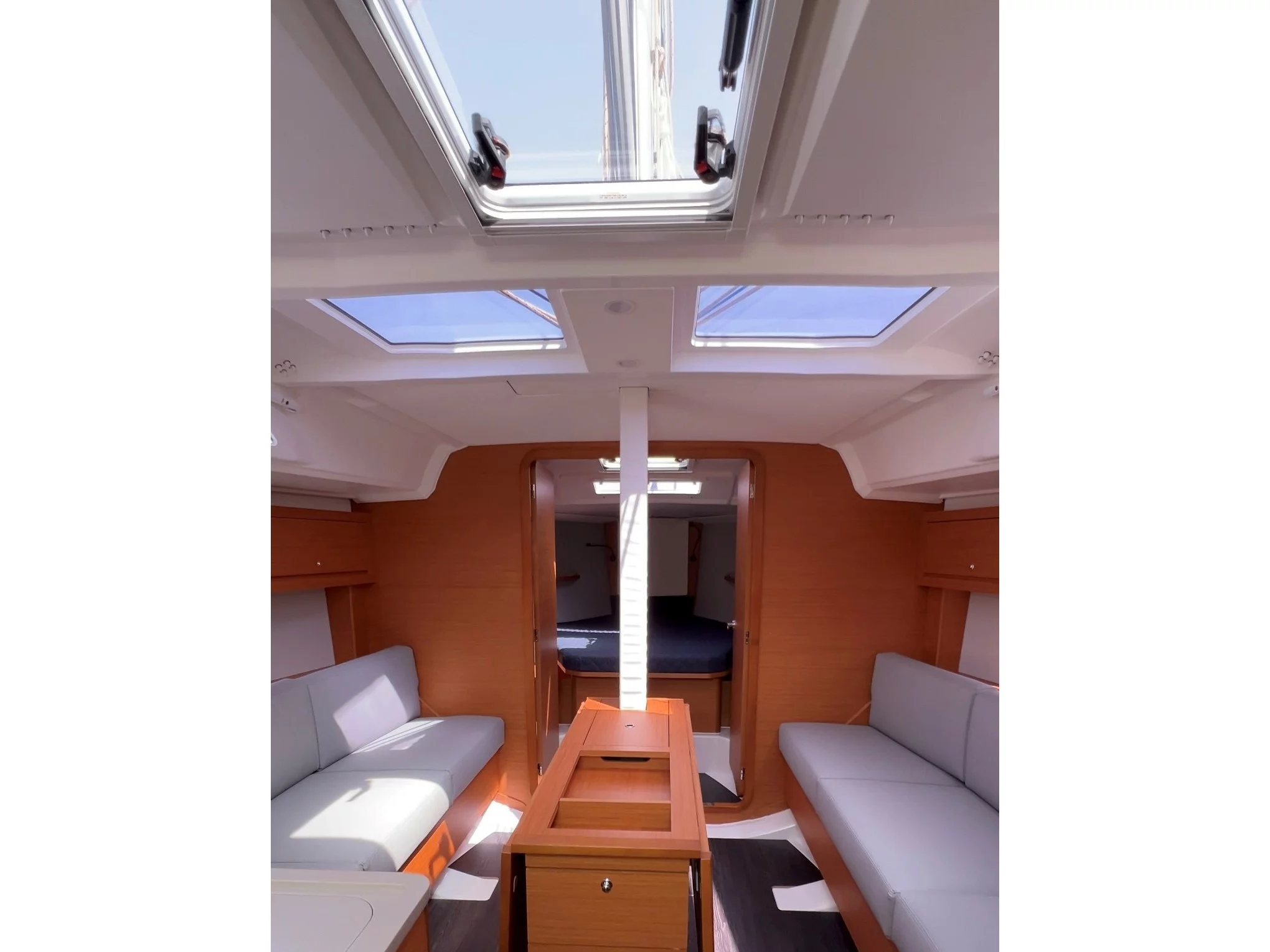 Dufour 37 (Nica) Interior image - 8