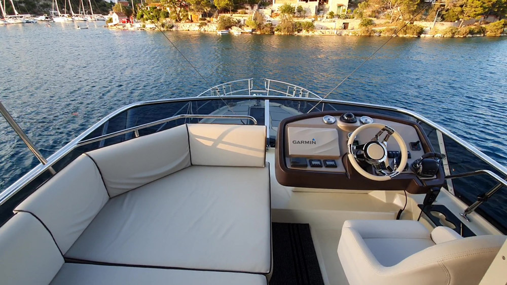 Photo #35 - Monte Carlo 5 (Sundowner) in Trogir - 14356