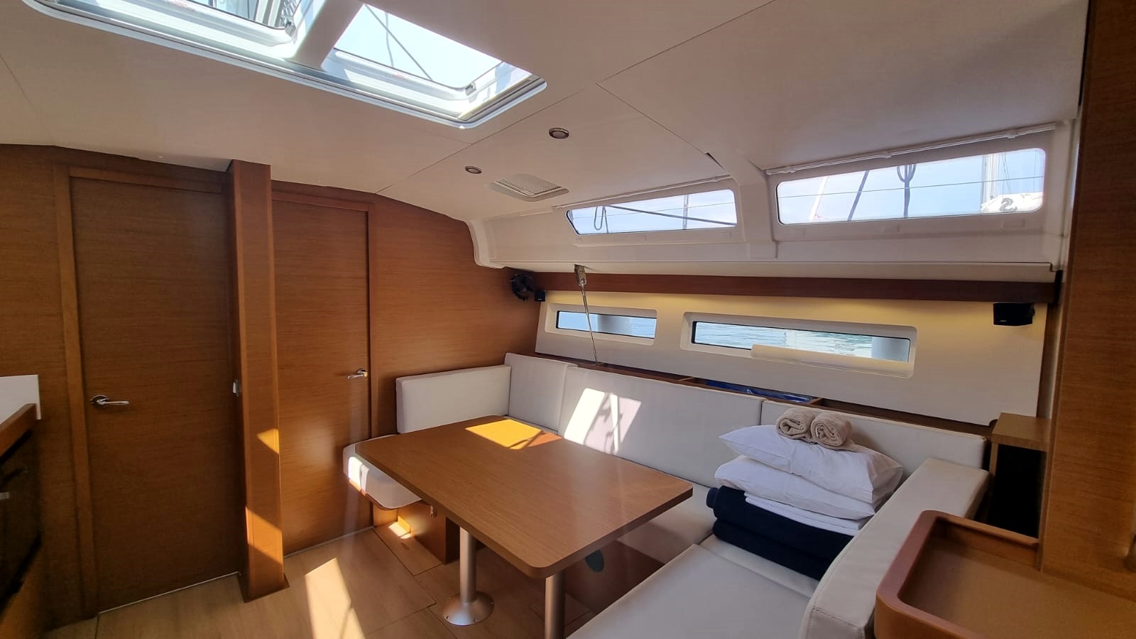 Photo #25 - Sun Odyssey 490 (Izzy) en Rogac - 18333