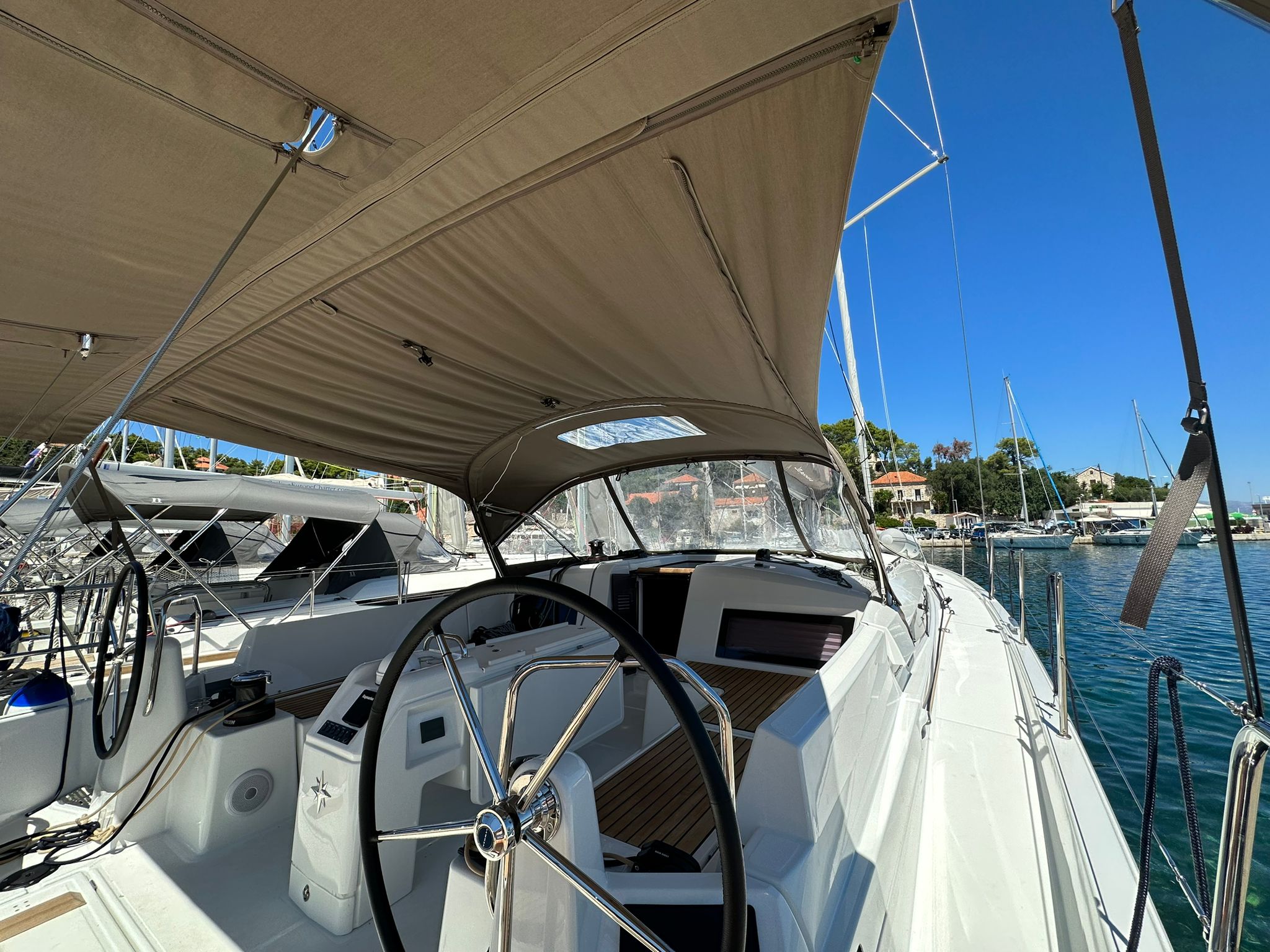 Photo #17 - Sun Odyssey 490 (Izzy) en Rogac - 18333