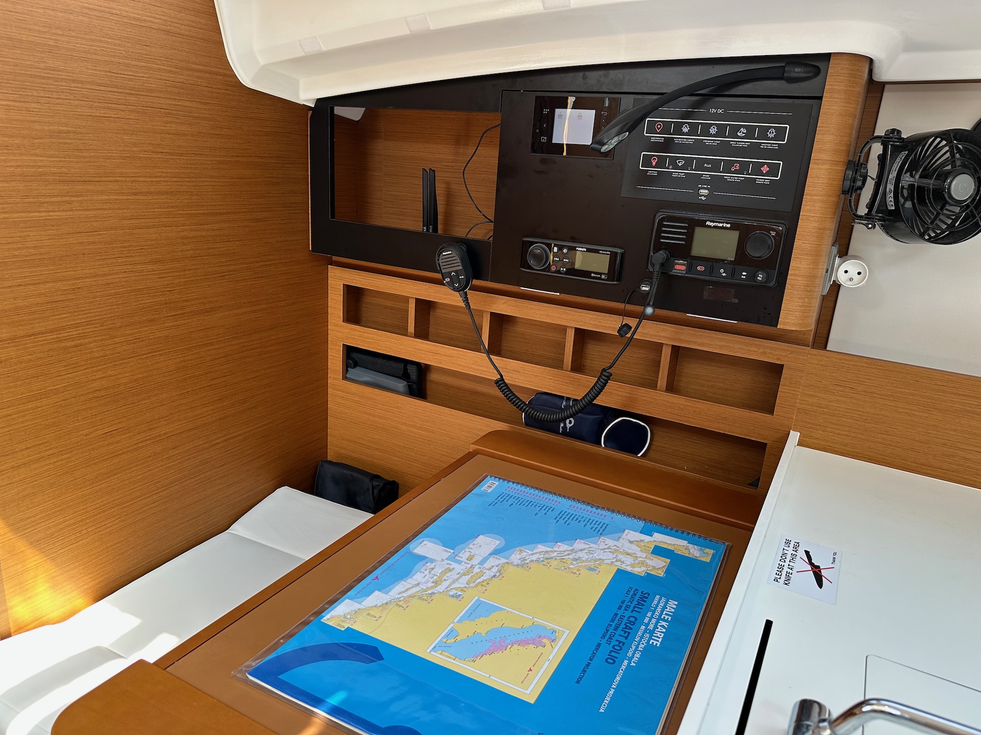 Photo #13 - Sun Odyssey 410 (Wind Kiss) in Dubrovnik - 17657