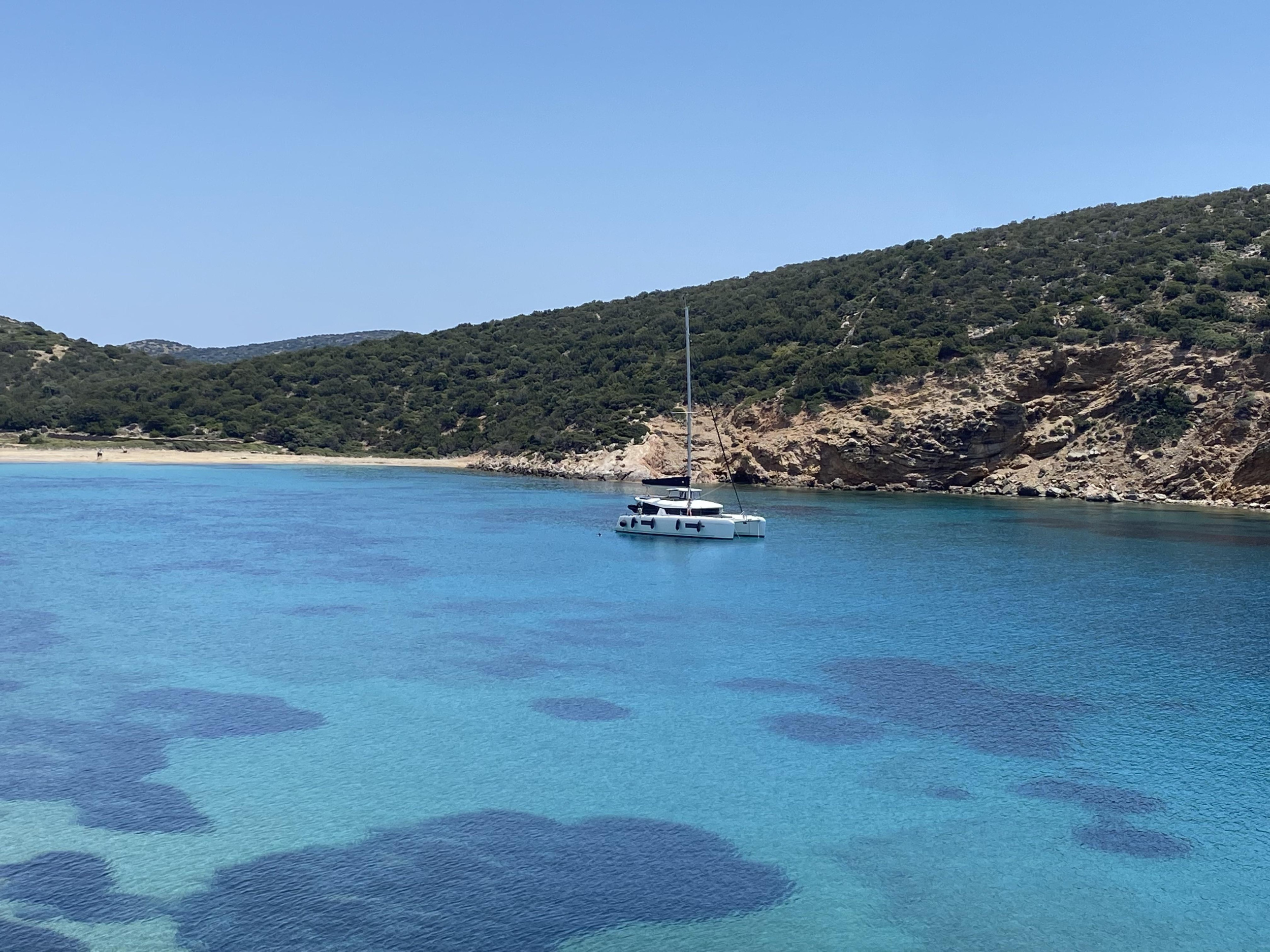 Photo #11 - Lagoon 42 (Rosa dei Venti) in Paros - 17051