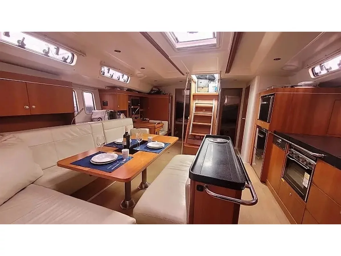 Hanse 495 (White Vertigo) Interior image - 1