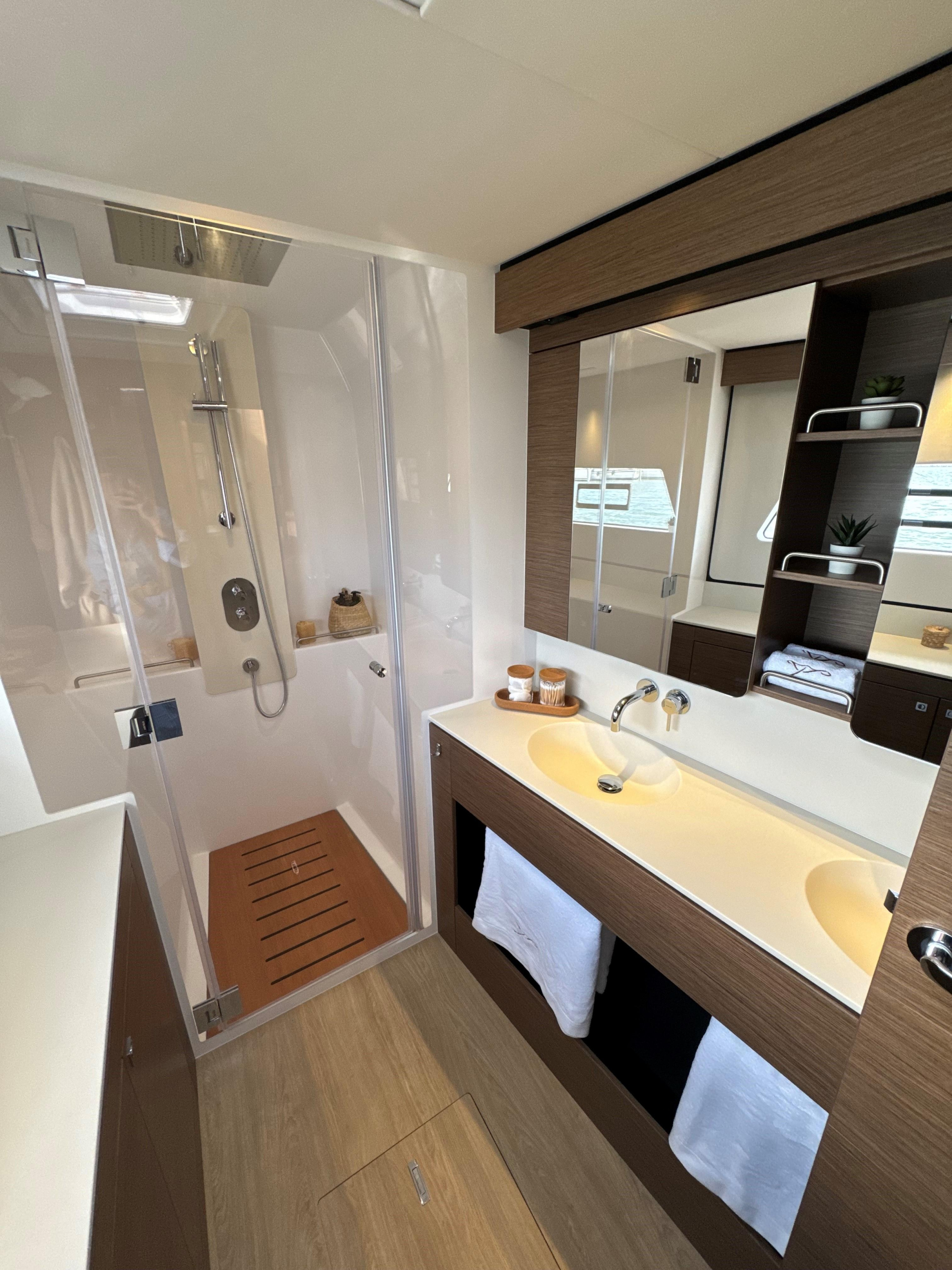 Photo #10 - Nautitech 48 Open (Good vibes) in Saint Tropez - 20445