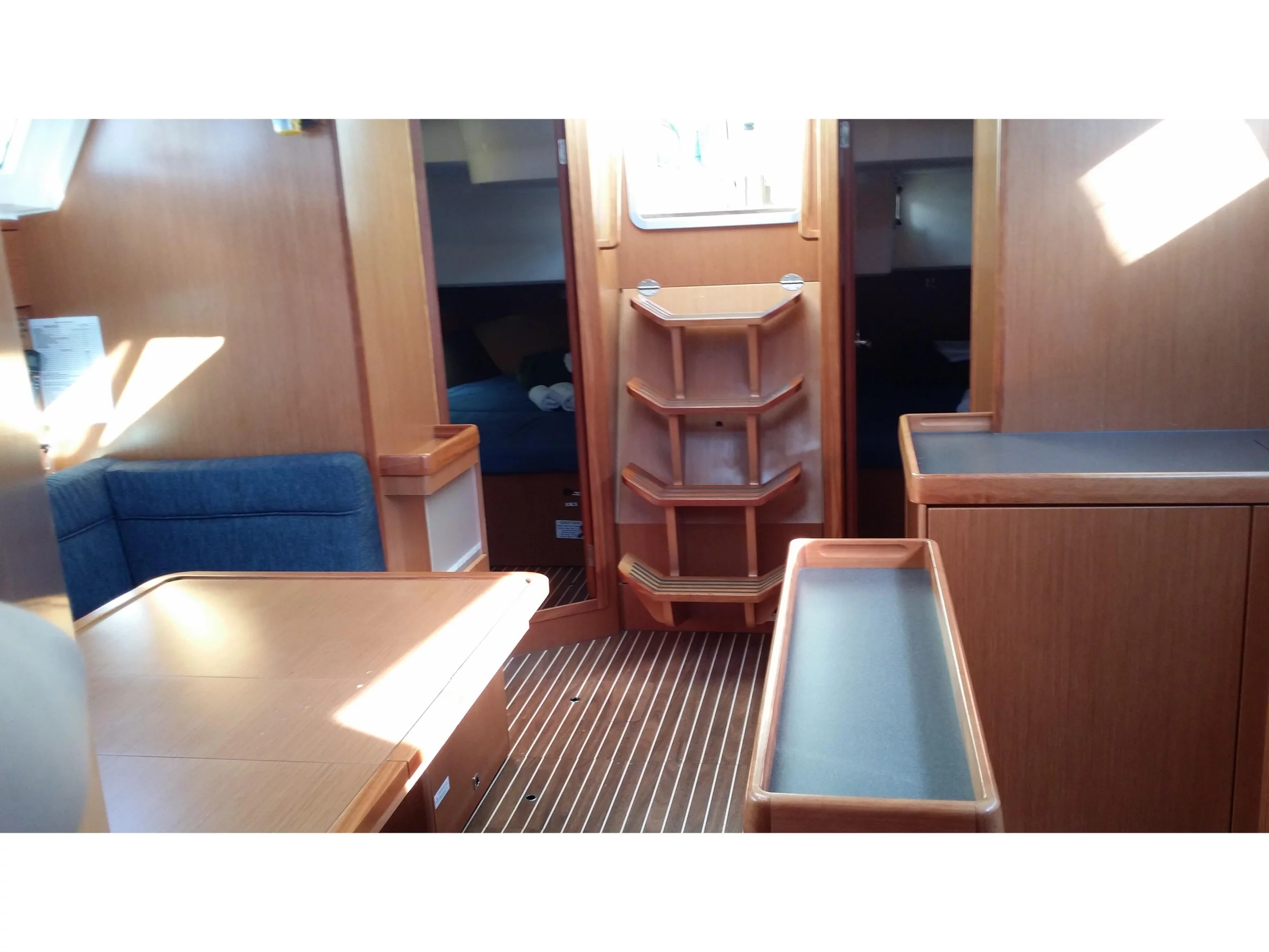 Bavaria 46 Cruiser (Faethon) Interior image - 5