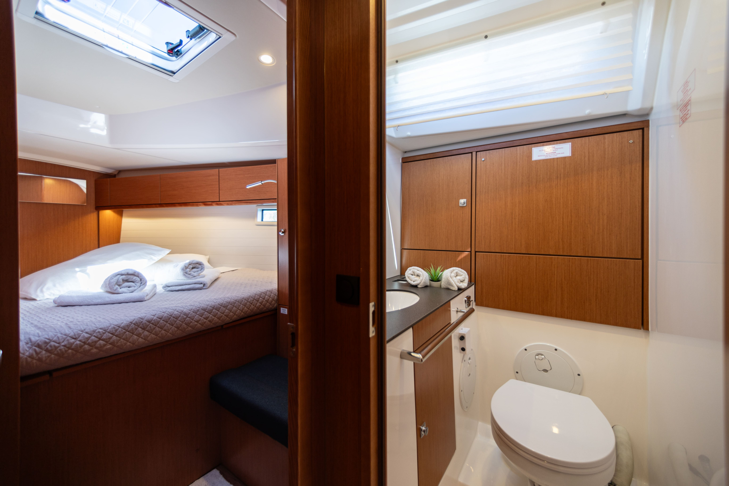 Photo #19 - Bavaria Cruiser 46 (EROS) in Atene - 20300