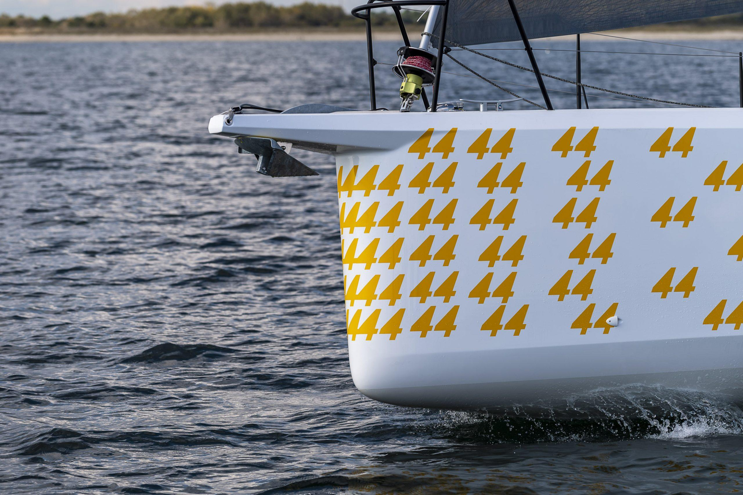Photo #20 - Pogo 44 (TOSTAKY) in La Rochelle - 20468