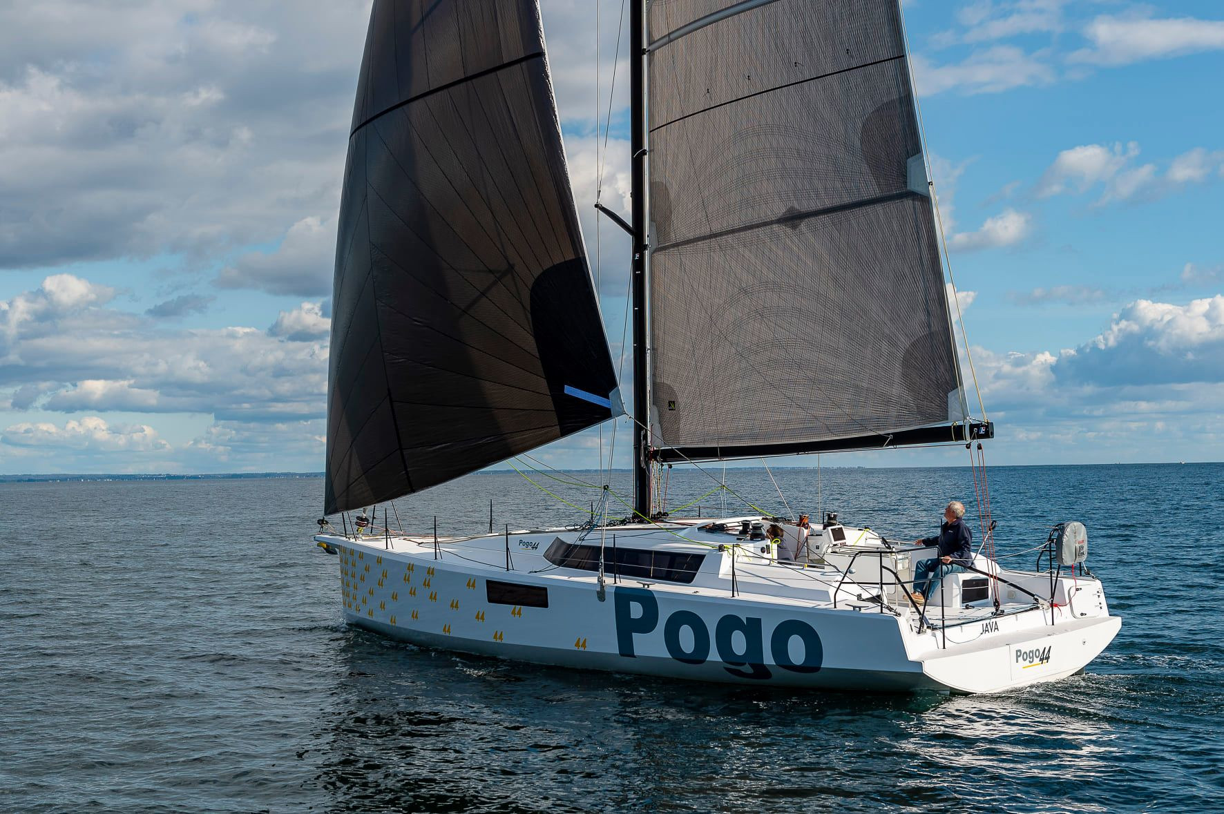 Photo #21 - Pogo 44 (TOSTAKY) in La Rochelle - 20468