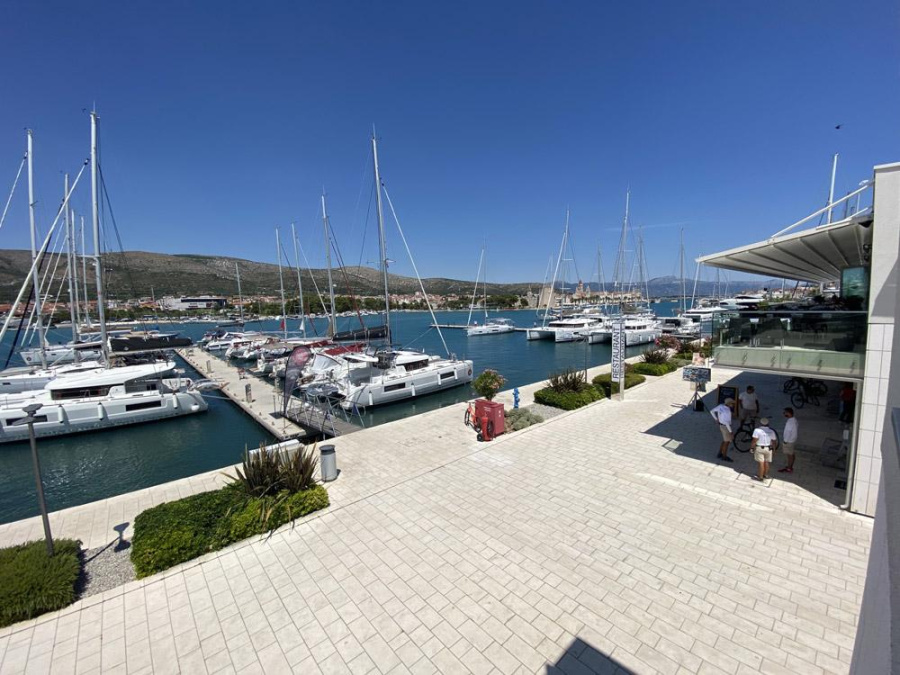 Photo #13 - Sessa Marine S26 (Sessa S26) en Trogir - 25610