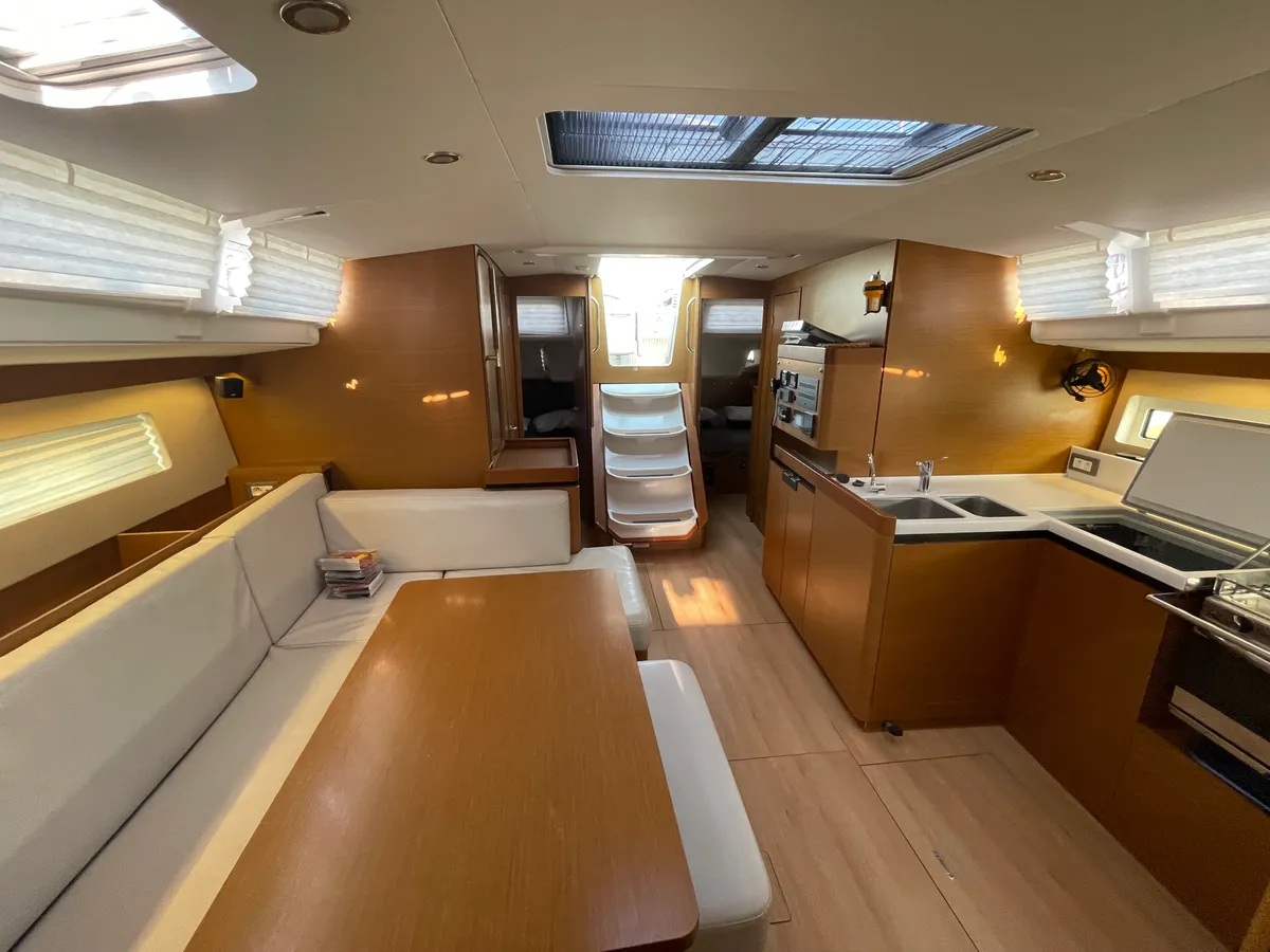 Photo #2 - Jeanneau Sun Odyssey 490 (Konstantinos ex Secret) in Athen - 60794