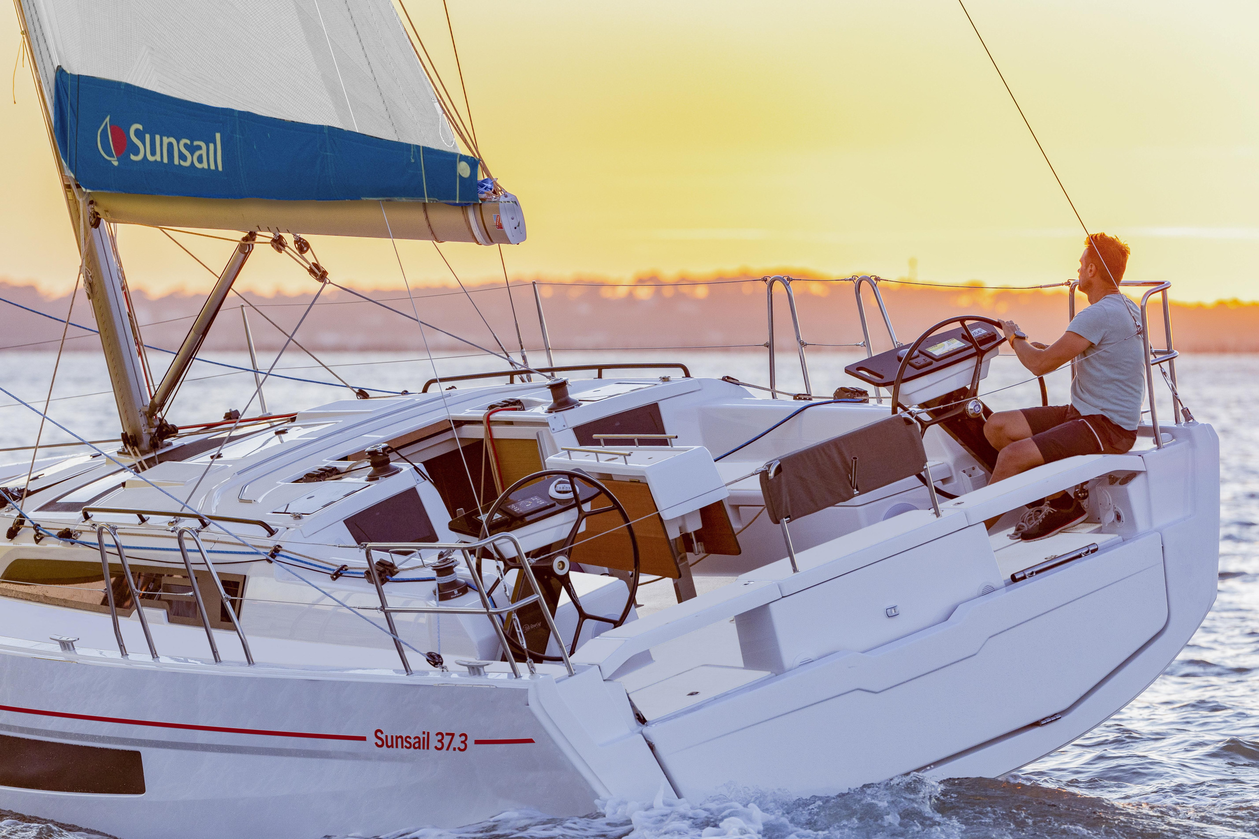 Photo #16 - Dufour 37 () in Marina - 20490