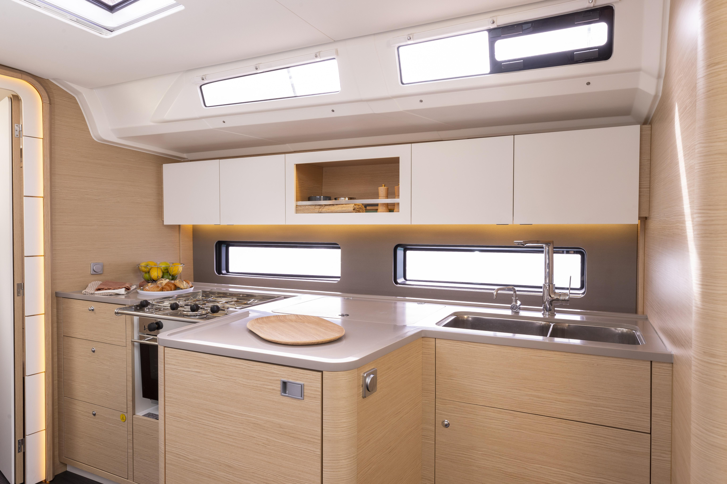 Photo #11 - Dufour 41 () in Marina - 20496