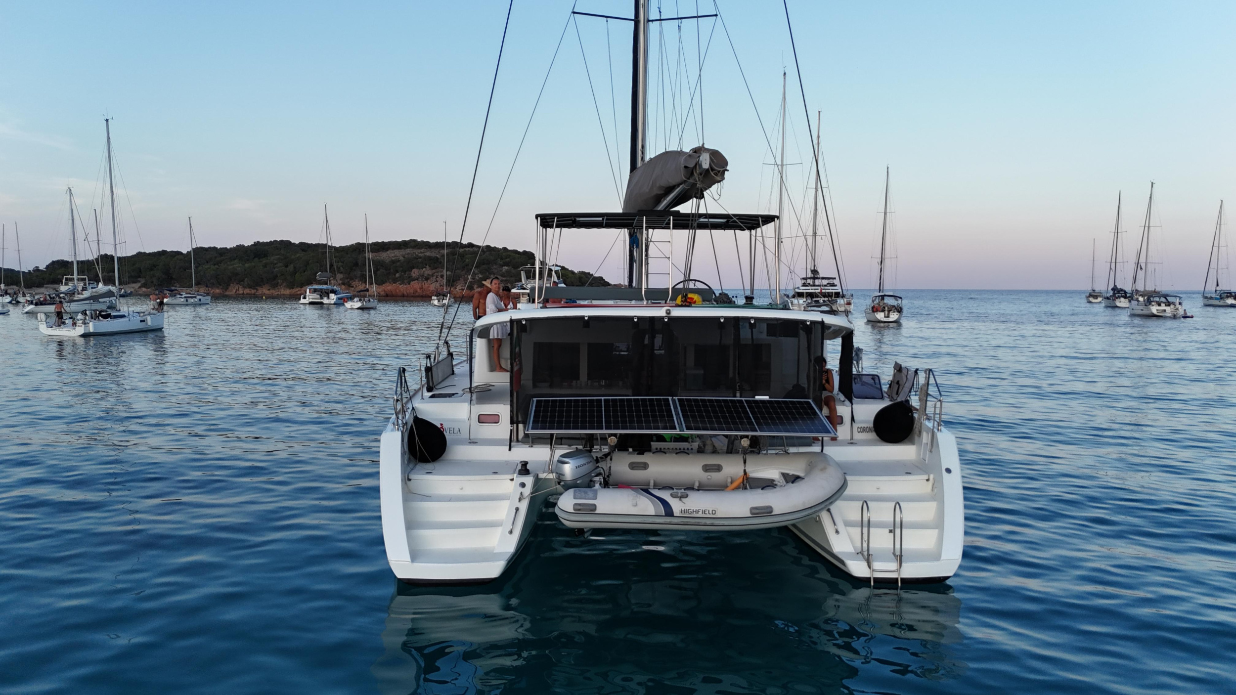 Photo #3 - Lagoon 450 Fly (--Watermaker-SolarPanel) (Corona Borealis) en Roma - 16353