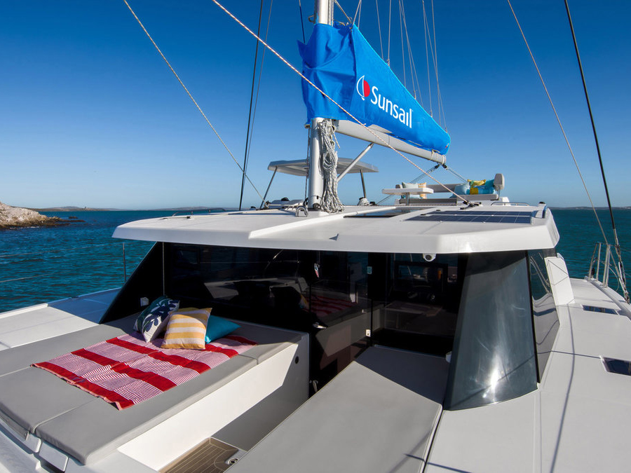 Photo #4 - Sunsail 424 () in Road Town - 20541