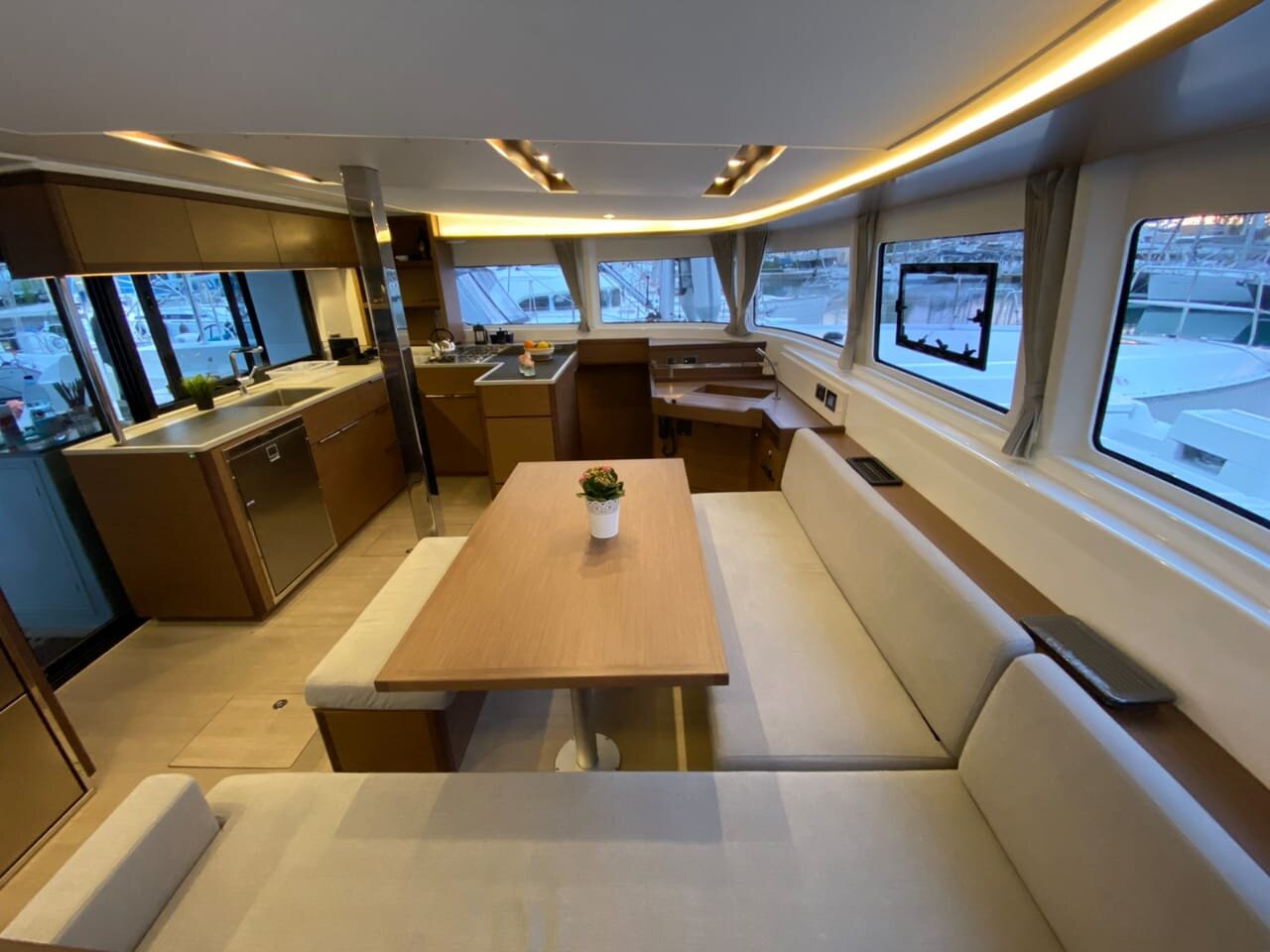 Photo #4 - Lagoon 46 (Alter Ego (Pax 12)) en Lefkada - 12020