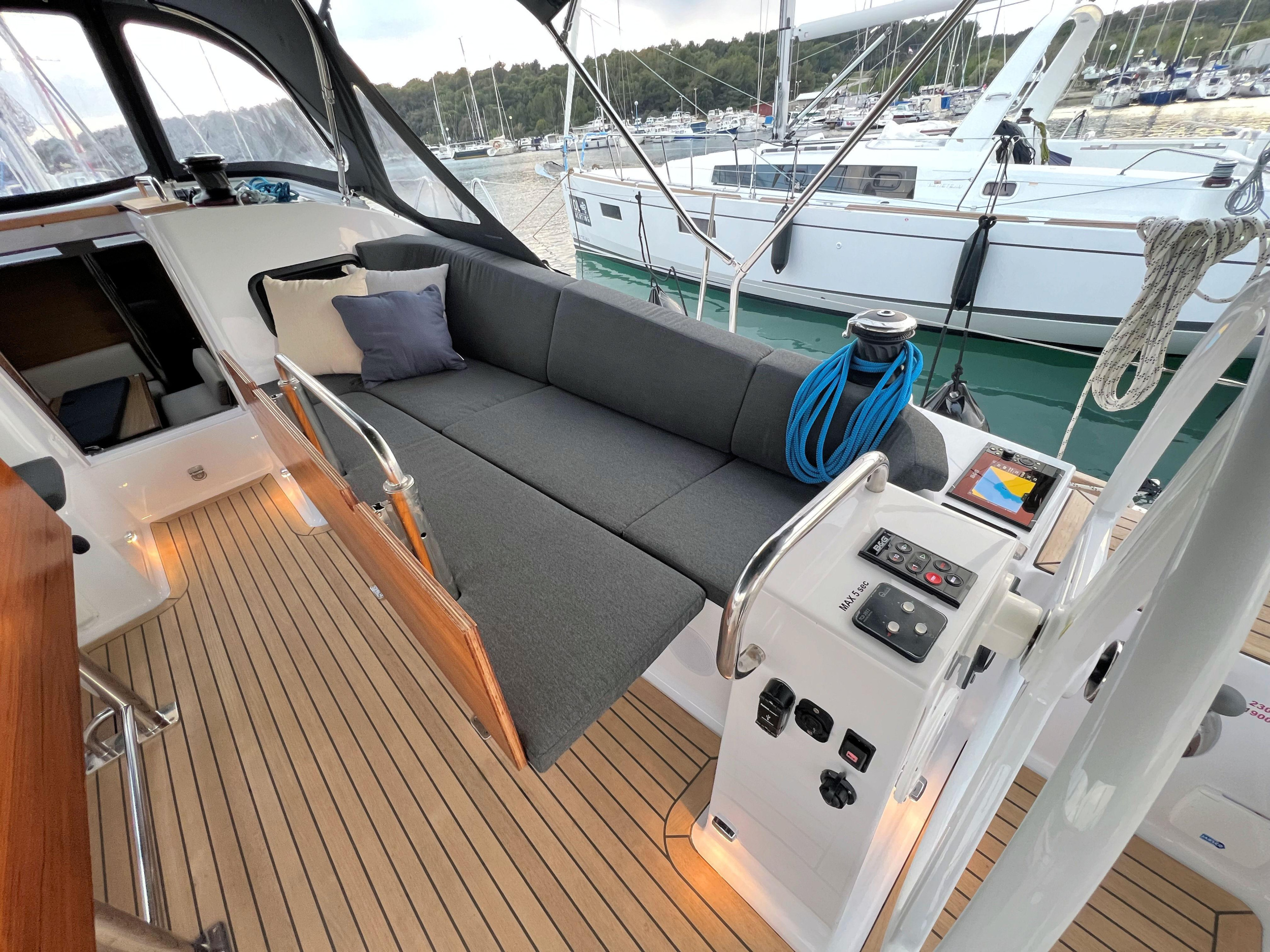 Photo #16 - Elan Impression 45.1 Owner version (Polaris) en Pula - 18331