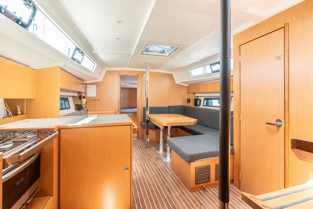 Bavaria C42 (Avra)  - 20