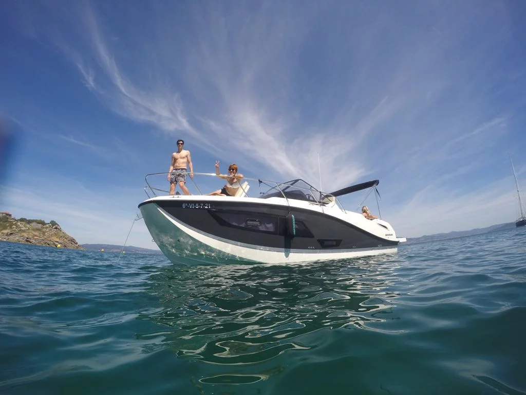 Quicksilver Activ 875 Sundeck (Alice)  - 2