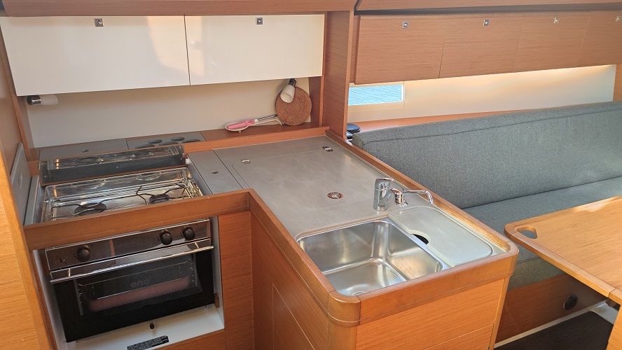 Photo #10 - Dufour 360 3 Cabin (Gracia) in Fethiye - 16536