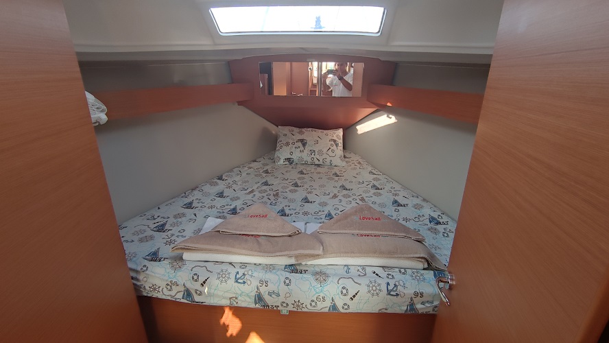 Photo #13 - Dufour 360 3 Cabin (Gracia) in Fethiye - 16536