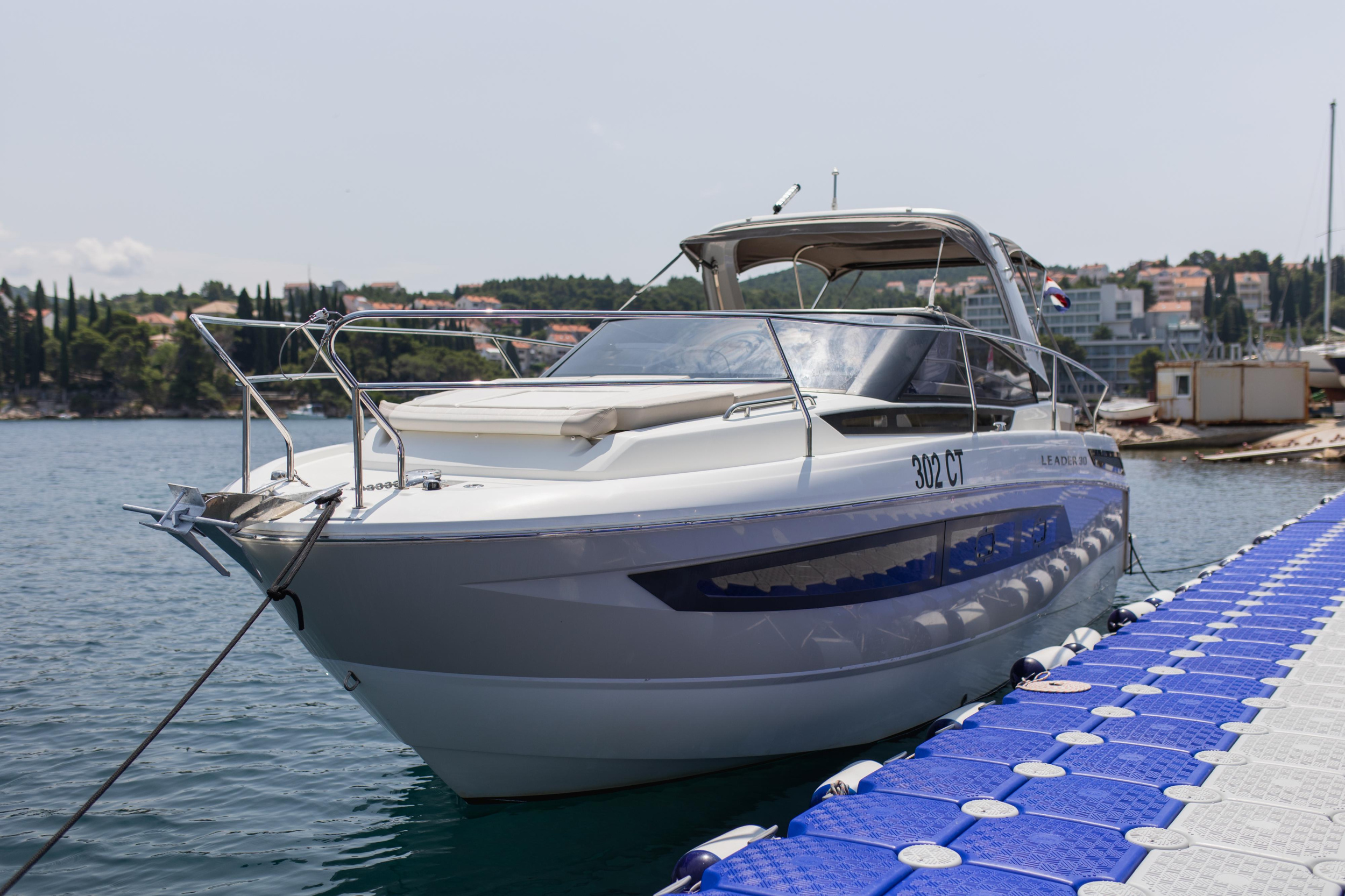 Photo #16 - Jeanneau Leader 30 (Leader 30) in Dubrovnik - 20644