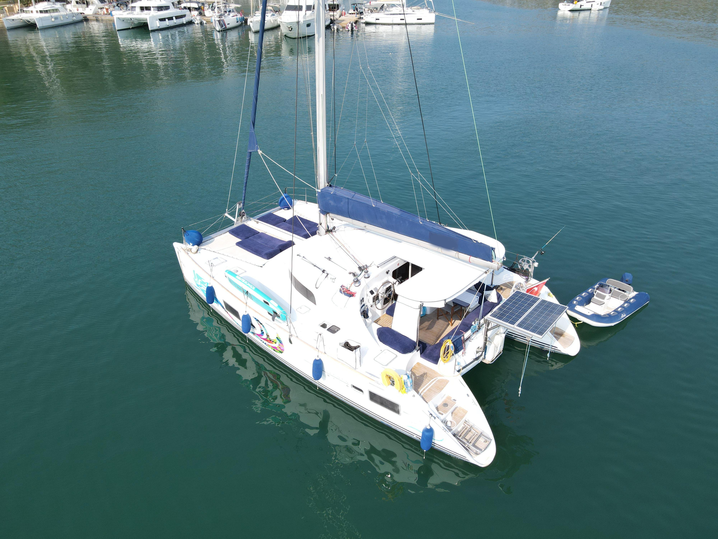 Photo #23 - Lagoon 410 S2 (Aloha) en Fethiye - 20653