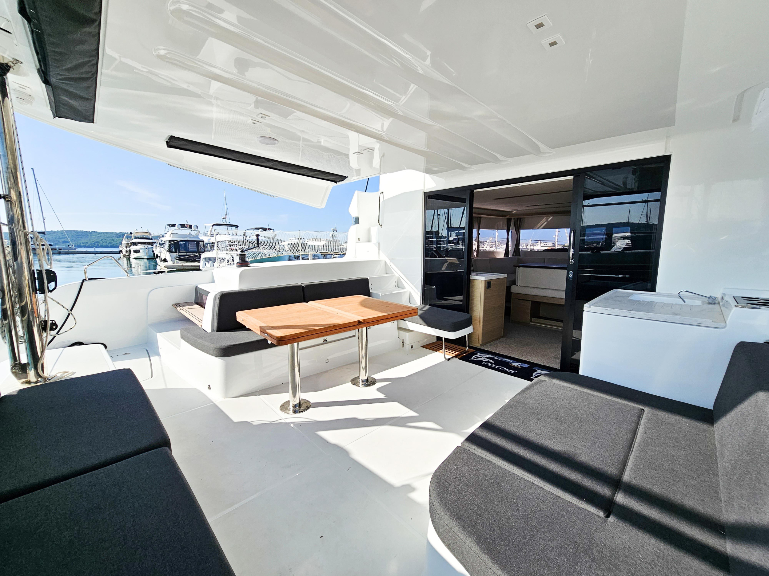 Photo #15 - Lagoon 51 Fly (Nevera) in Trogir - 18638