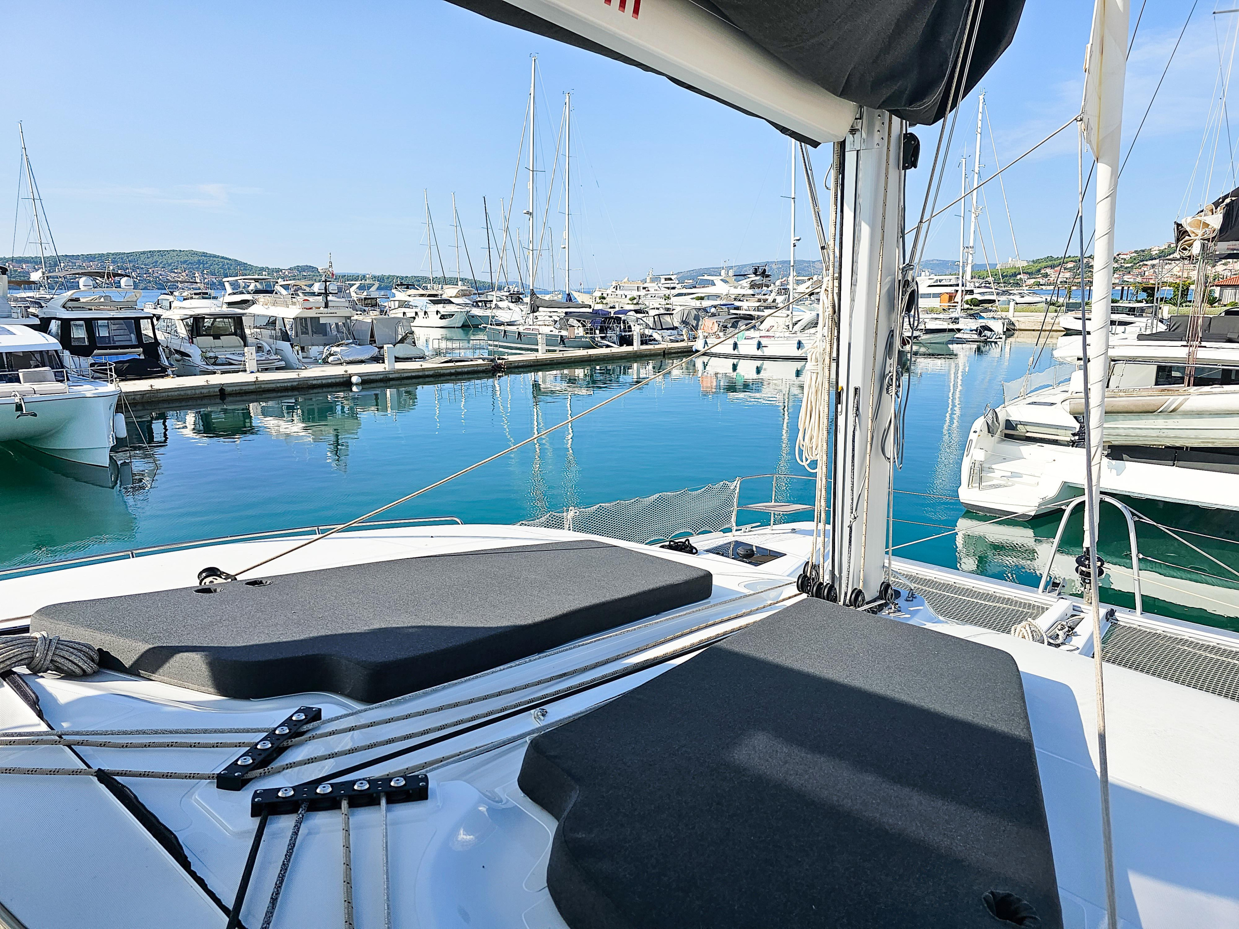 Photo #20 - Lagoon 51 Fly (Nevera) in Trogir - 18638