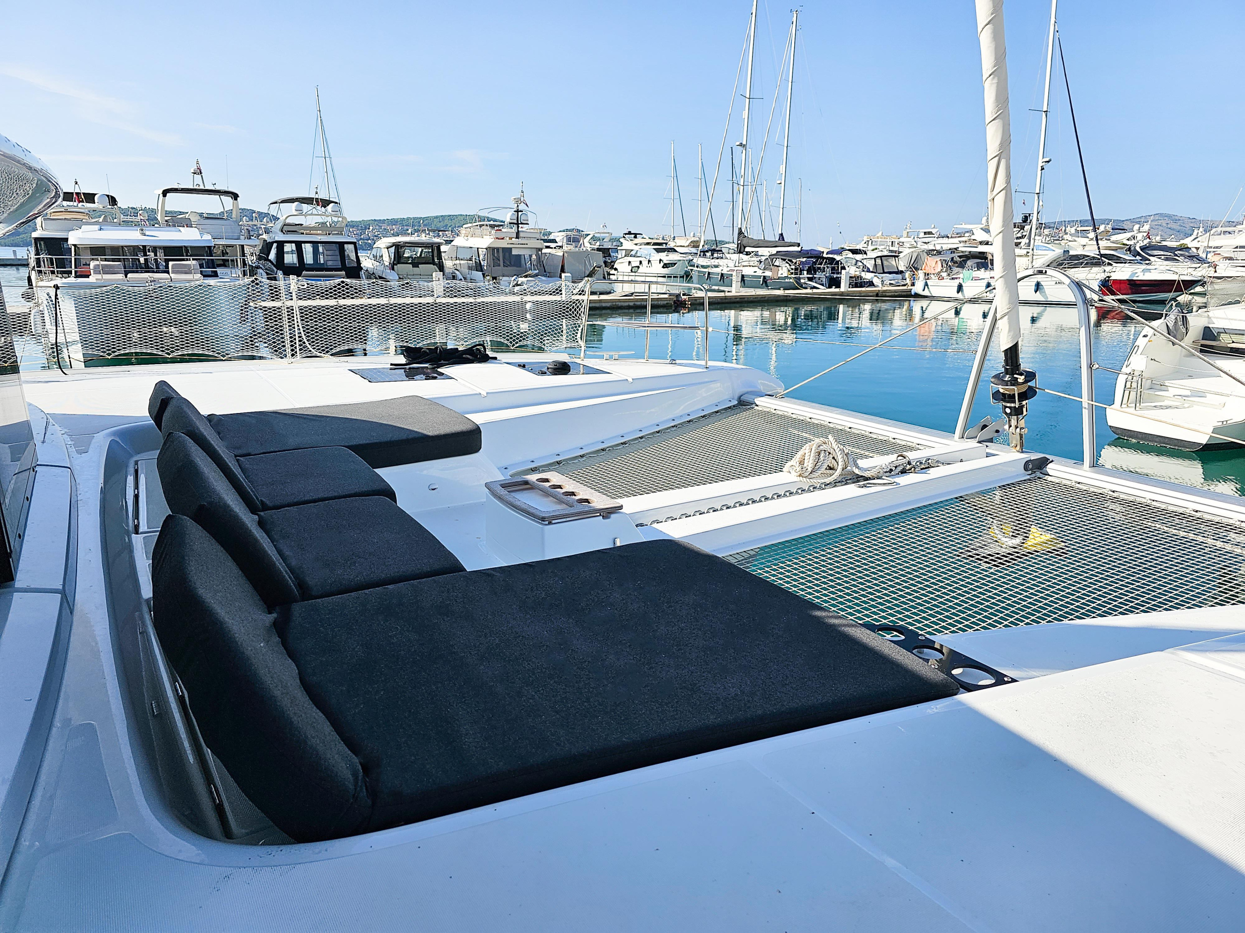 Photo #13 - Lagoon 51 Fly (Nevera) in Trogir - 18638