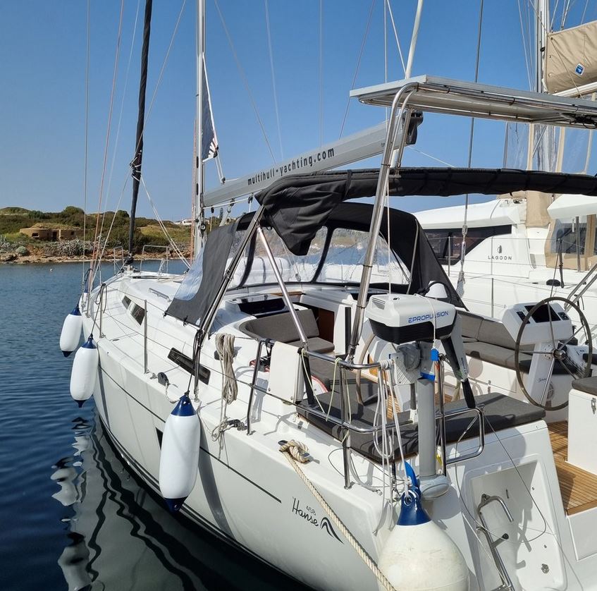 Photo #4 - Hanse 458 (Melusine) in Lavrion - 12261