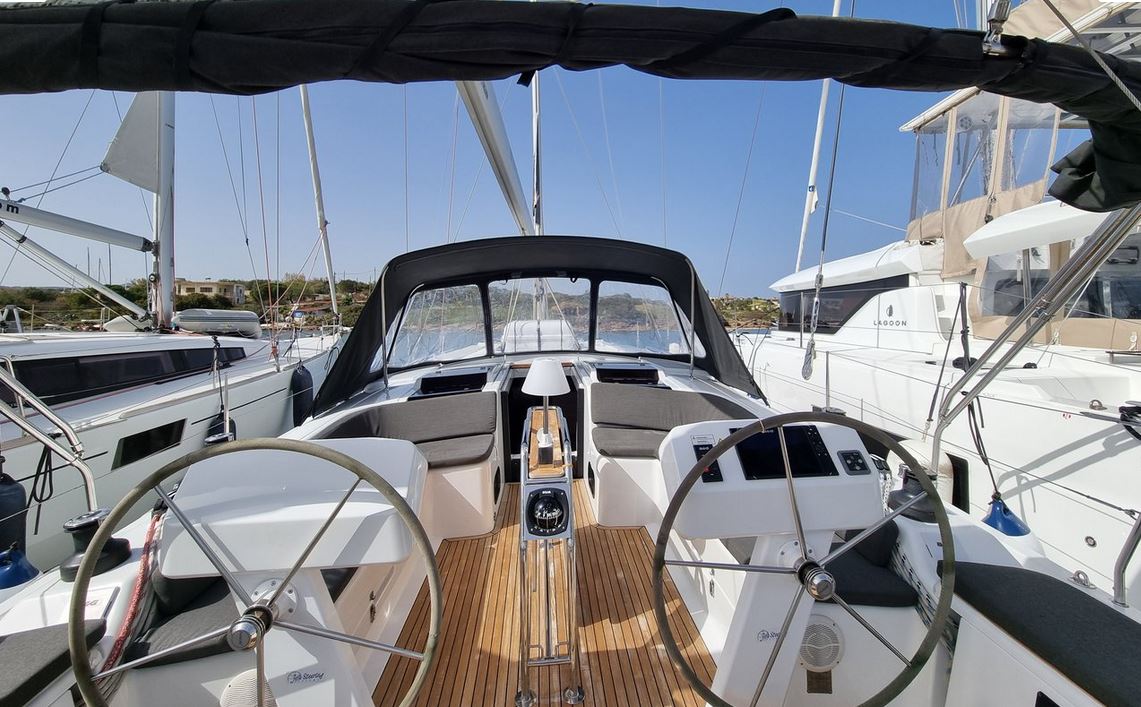 Photo #19 - Hanse 458 (Melusine) in Lavrion - 12261