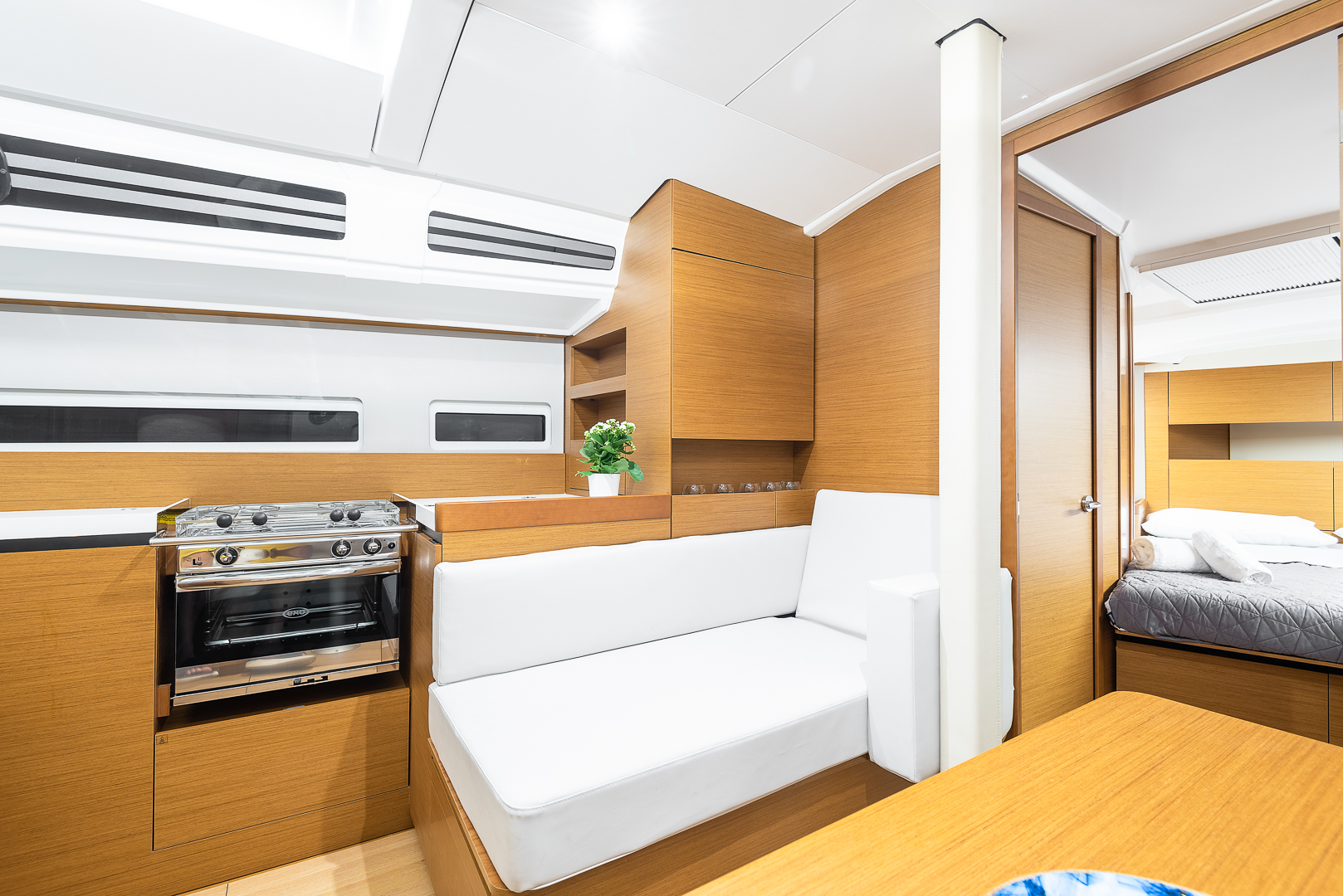 Photo #20 - Sun Odyssey 410 (Irene) in Athens - 20752