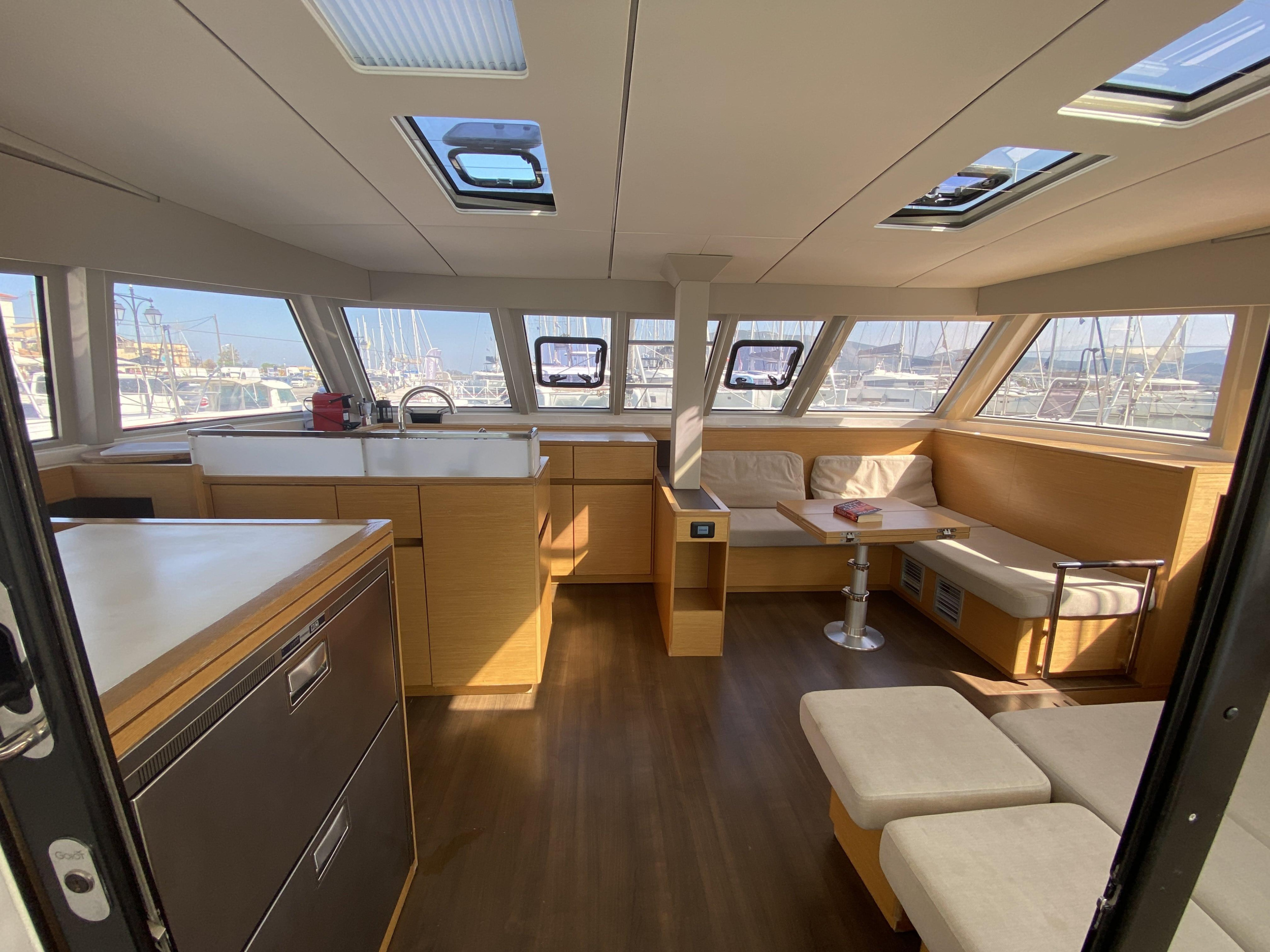 Photo #11 - Nautitech 46 Open (Open Sea) in Athen - 18589