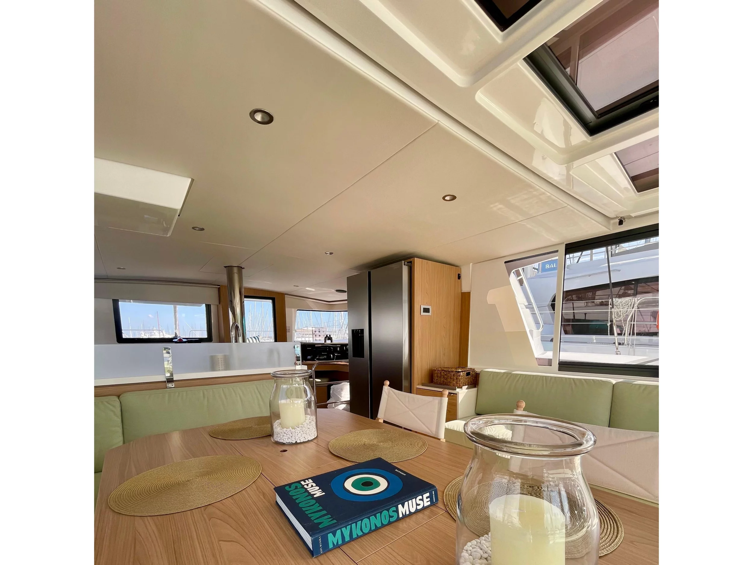 Bali 4.6 (Romar VI) Interior image - 2